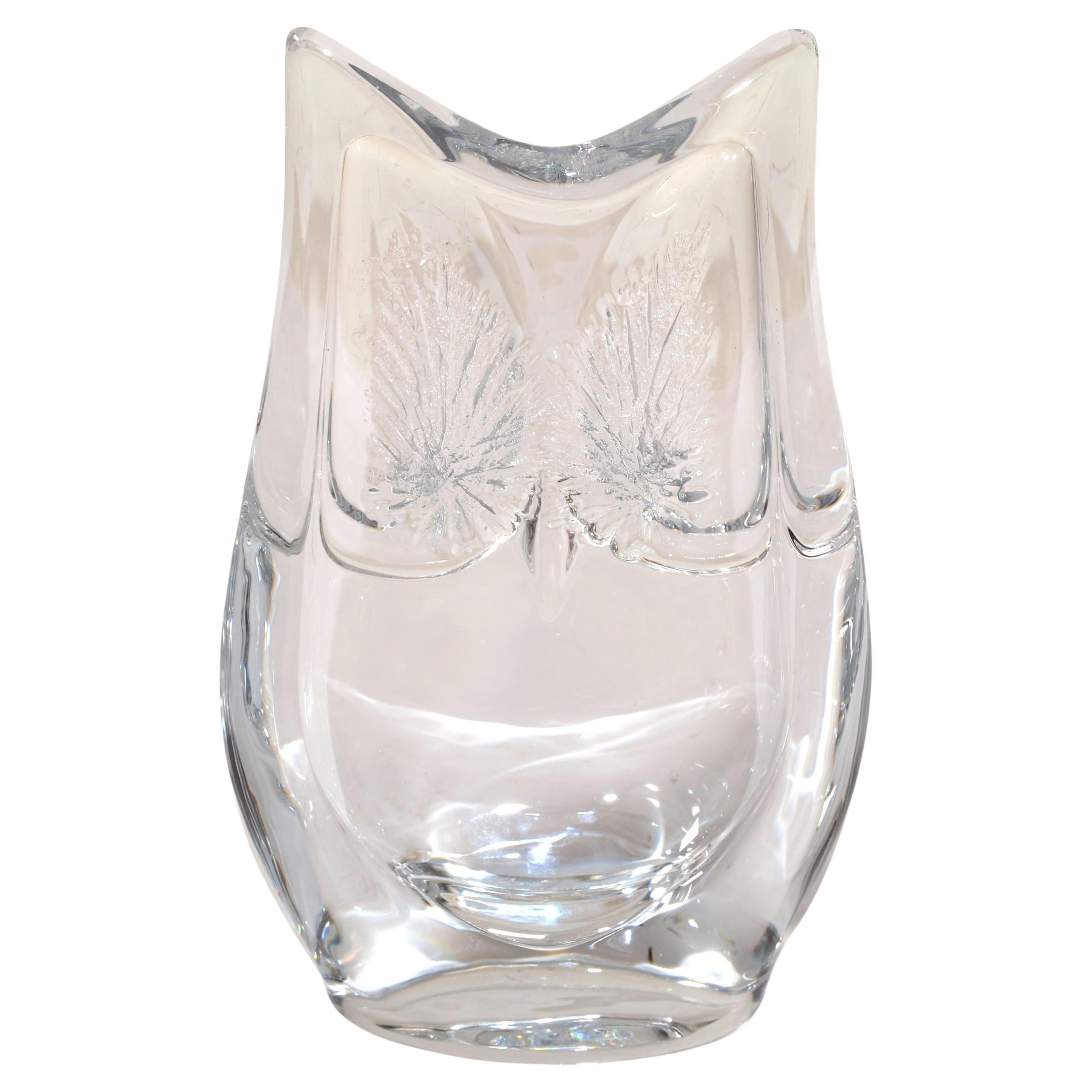 This hand carved transparent Owl Figurine, Animal Sculpture is made from one piece of Crystal Glass with exceptional Craftsmanship in France circa 1970.
Very difficult process which adds to the beauty of this item.
Marked Daum France at the