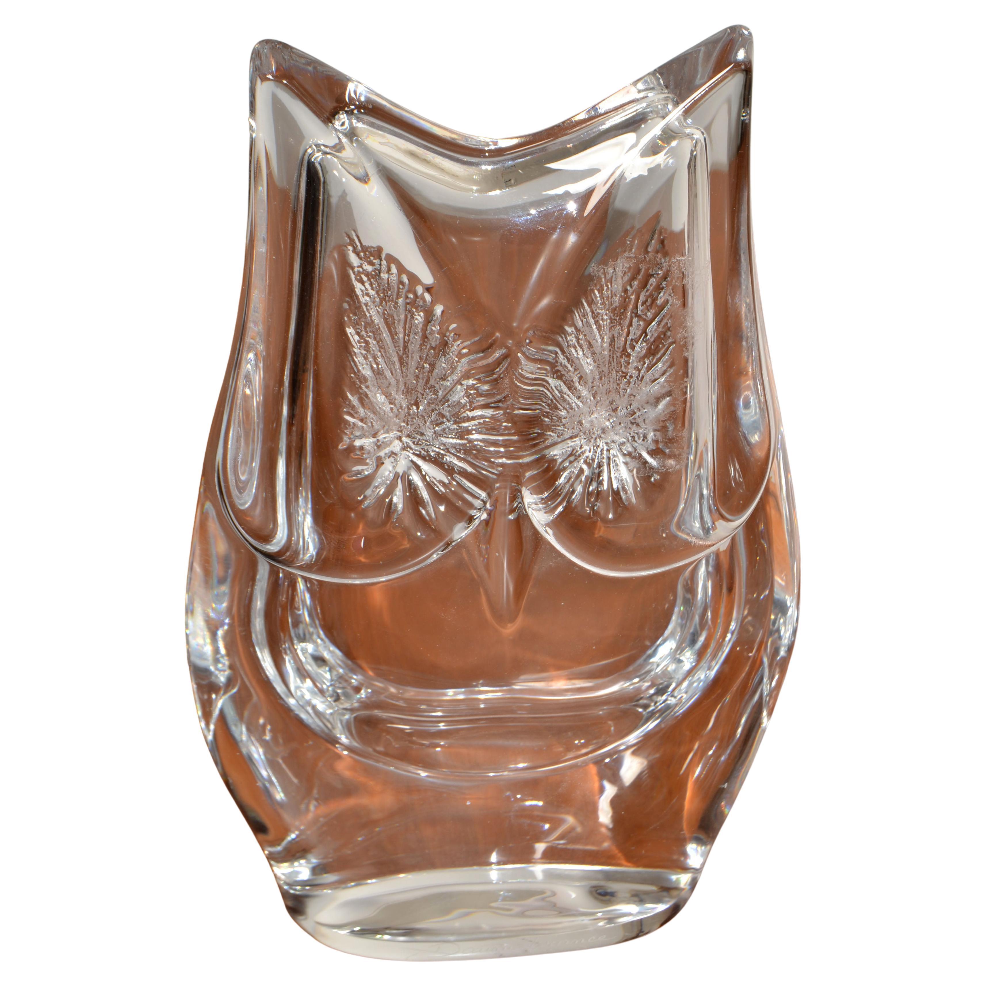 French Signed Daum France Crystal Carved Owl Sculpture Figurine Mid-Century Modern 1970 For Sale