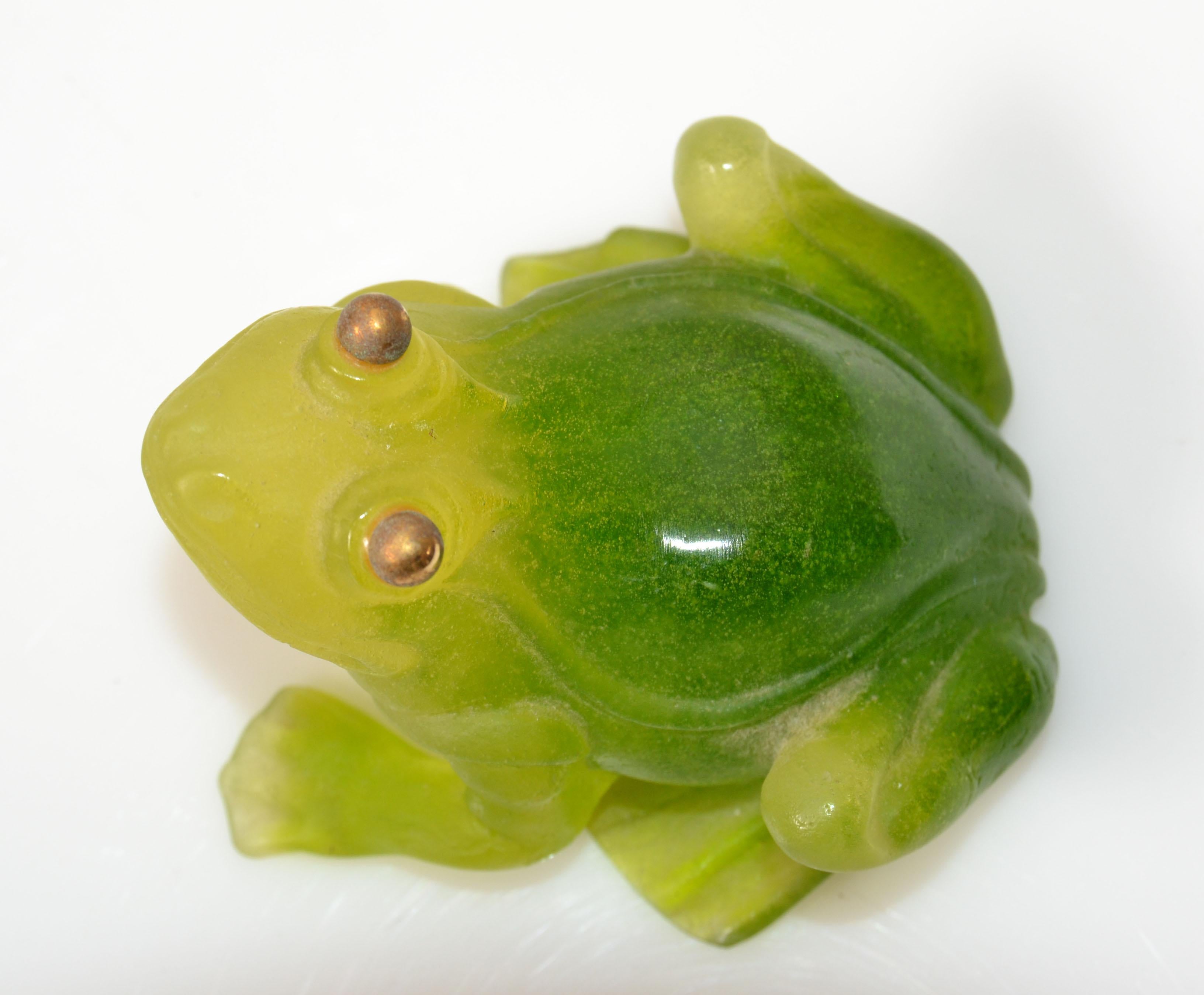 frog figurines