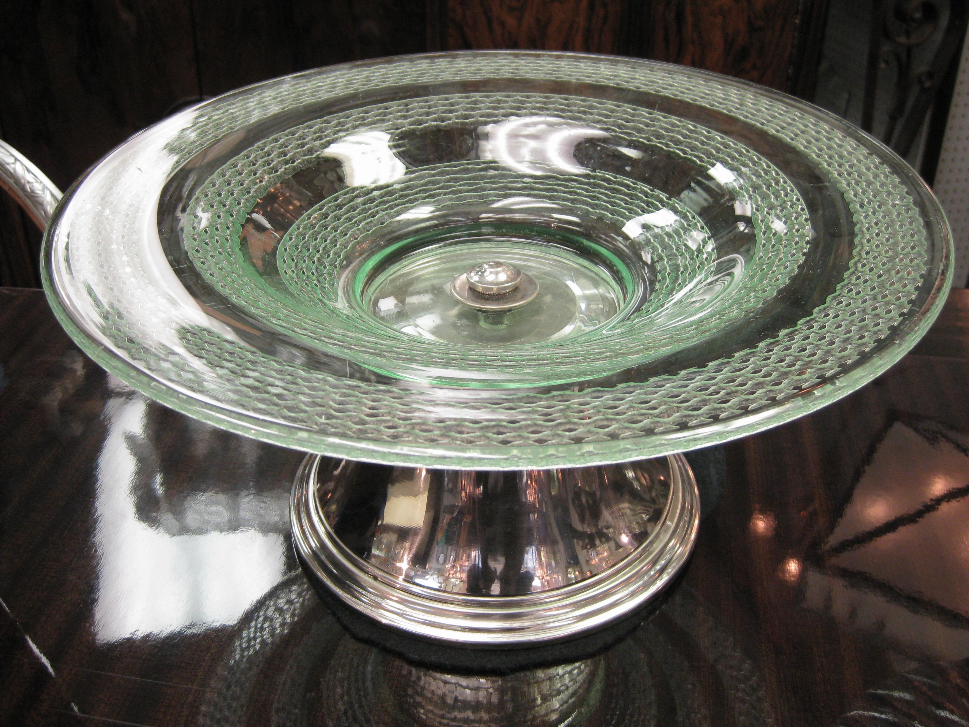Art Deco Signed Daum Nancy French Art Glass and Nickelled Centrepiece or Bowl For Sale