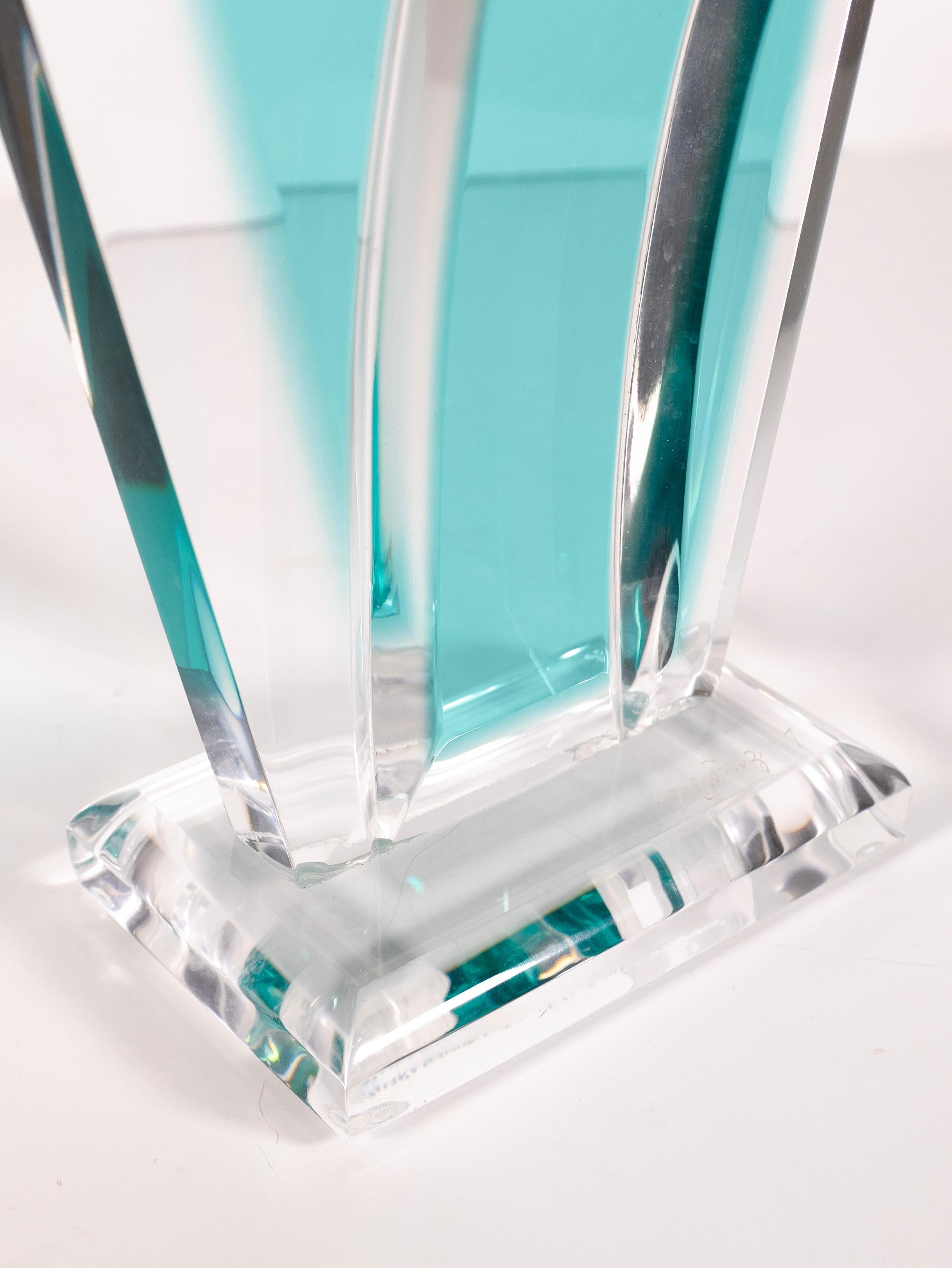 Scultura di bottiglia moderna contemporanea in lucite acrilica firmata David Muniz in vendita 1