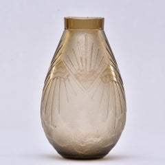 Vaso firmato di epoca Deco Schneider inciso all'acido di colore Taupe