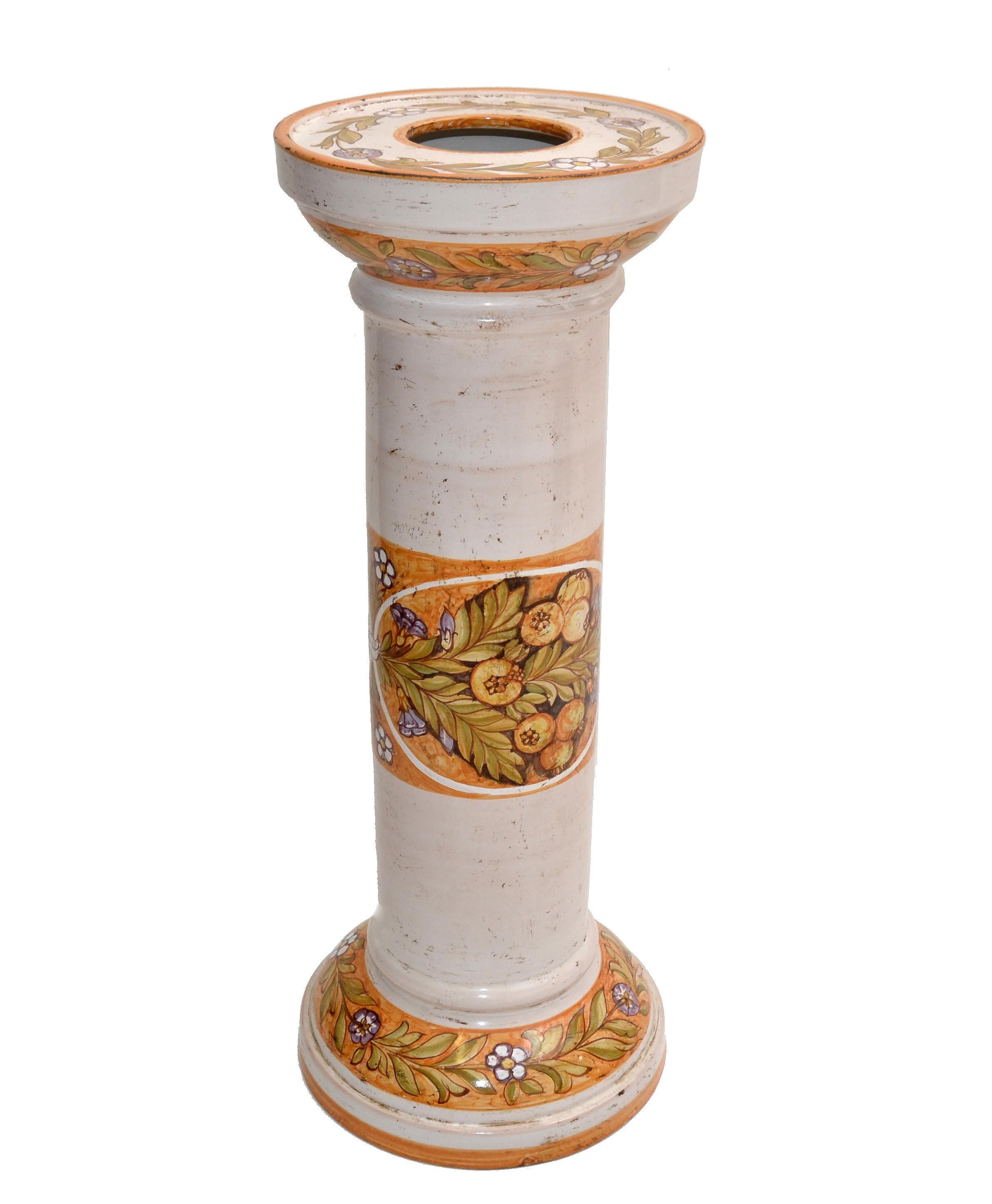 Italian handcrafted and hand painted Deruta Ceramic Floor Vase, Pedestal with a beige, yellow flower motif.
The outside and inside is glazed.
Signed by Artist at the Base.