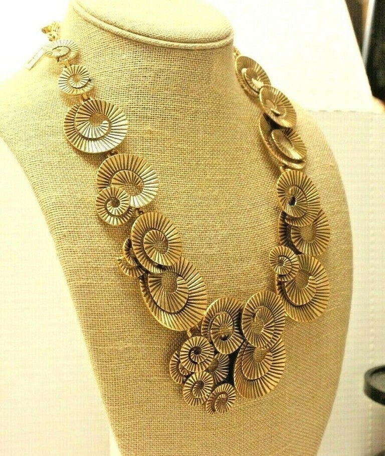 Signed Designer Oscar De La Renta Statement Golden Link Necklace For Sale at 1stDibs
