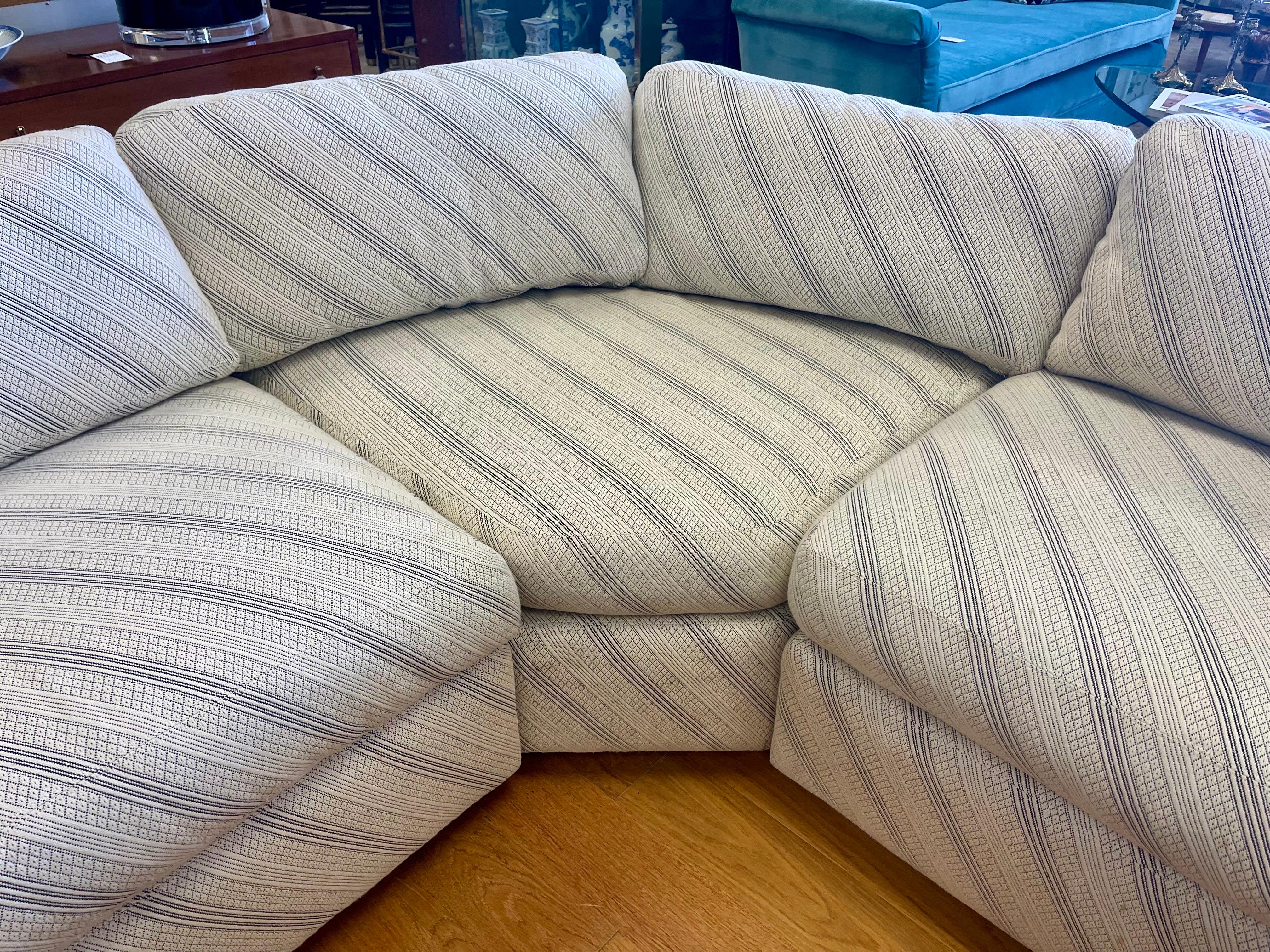 Signed Directional Furniture Mid Century Modern 3PC Curved Sectional Sofa In Good Condition For Sale In West Hartford, CT