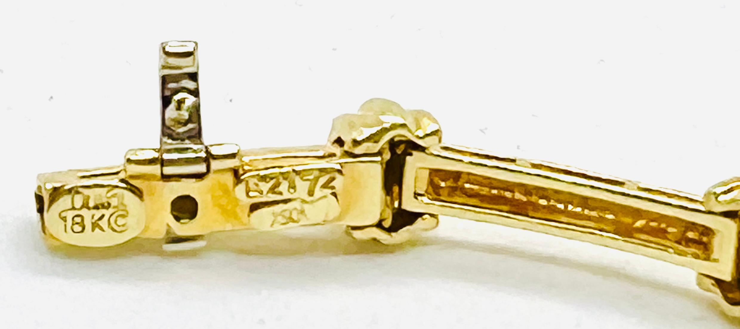 Signed Duna 18k Yellow Gold and Diamond Link Bracelet 23.7 Grams For Sale 1