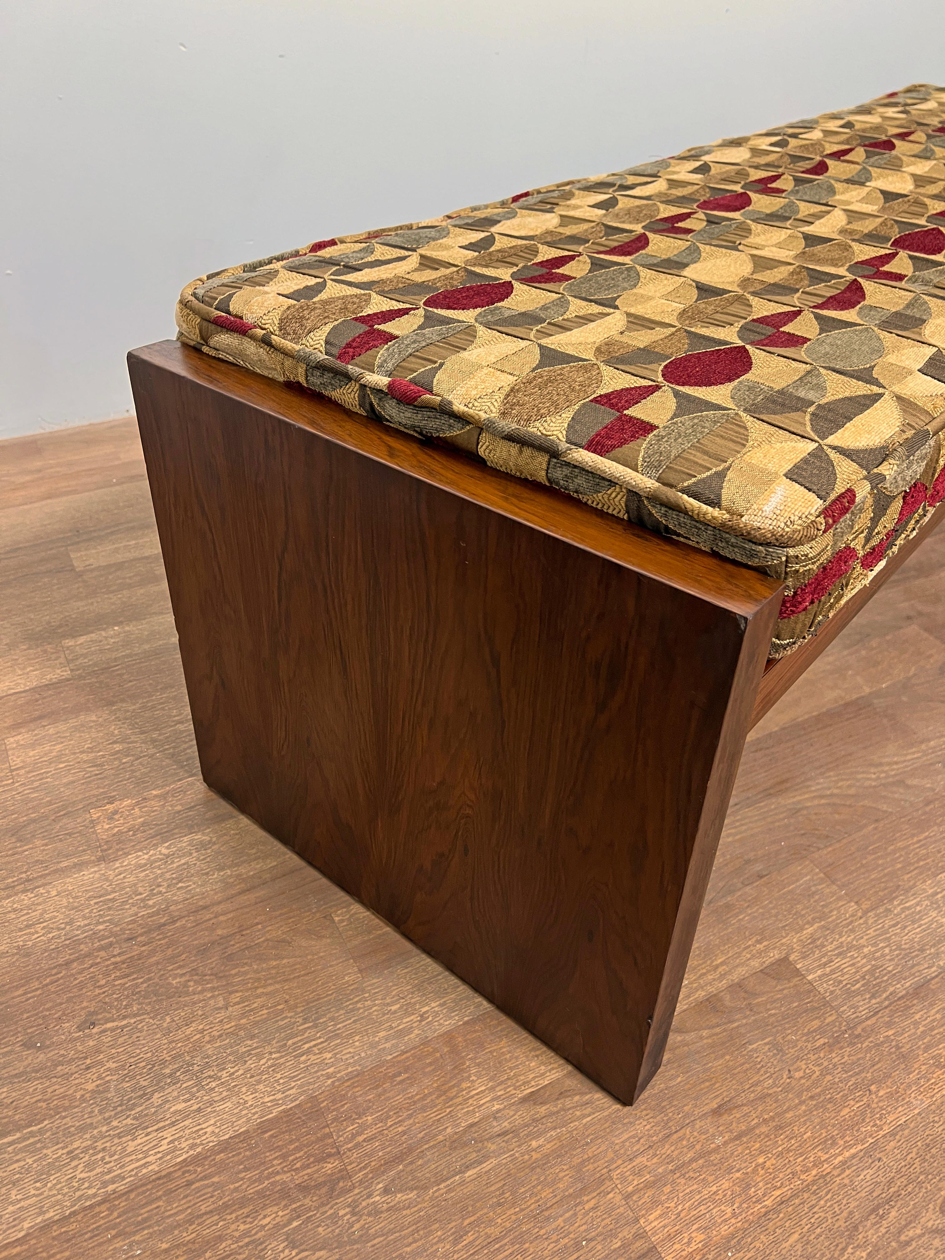 Signed Dunbar Furniture Rosewood Bench Attributed to Edward Wormley, Ca. 1960s For Sale 1