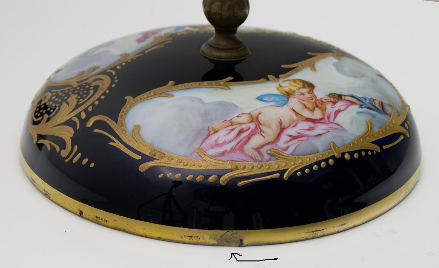 Signed E. Froger 19th Century French Porcelain Potpourri by Sevres, 1880 For Sale 5