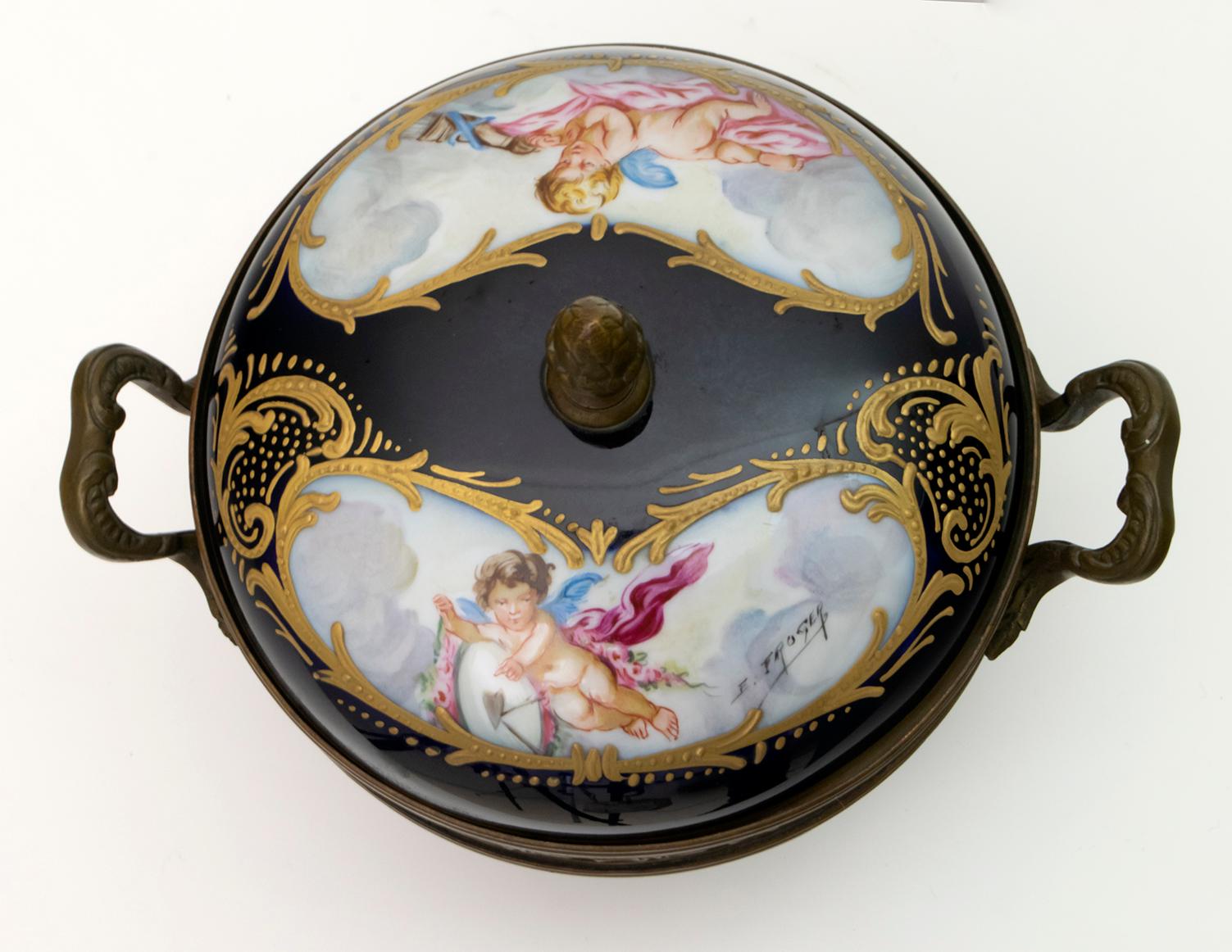 Signed E. Froger 19th Century French Porcelain Potpourri by Sevres, 1880 For Sale 7