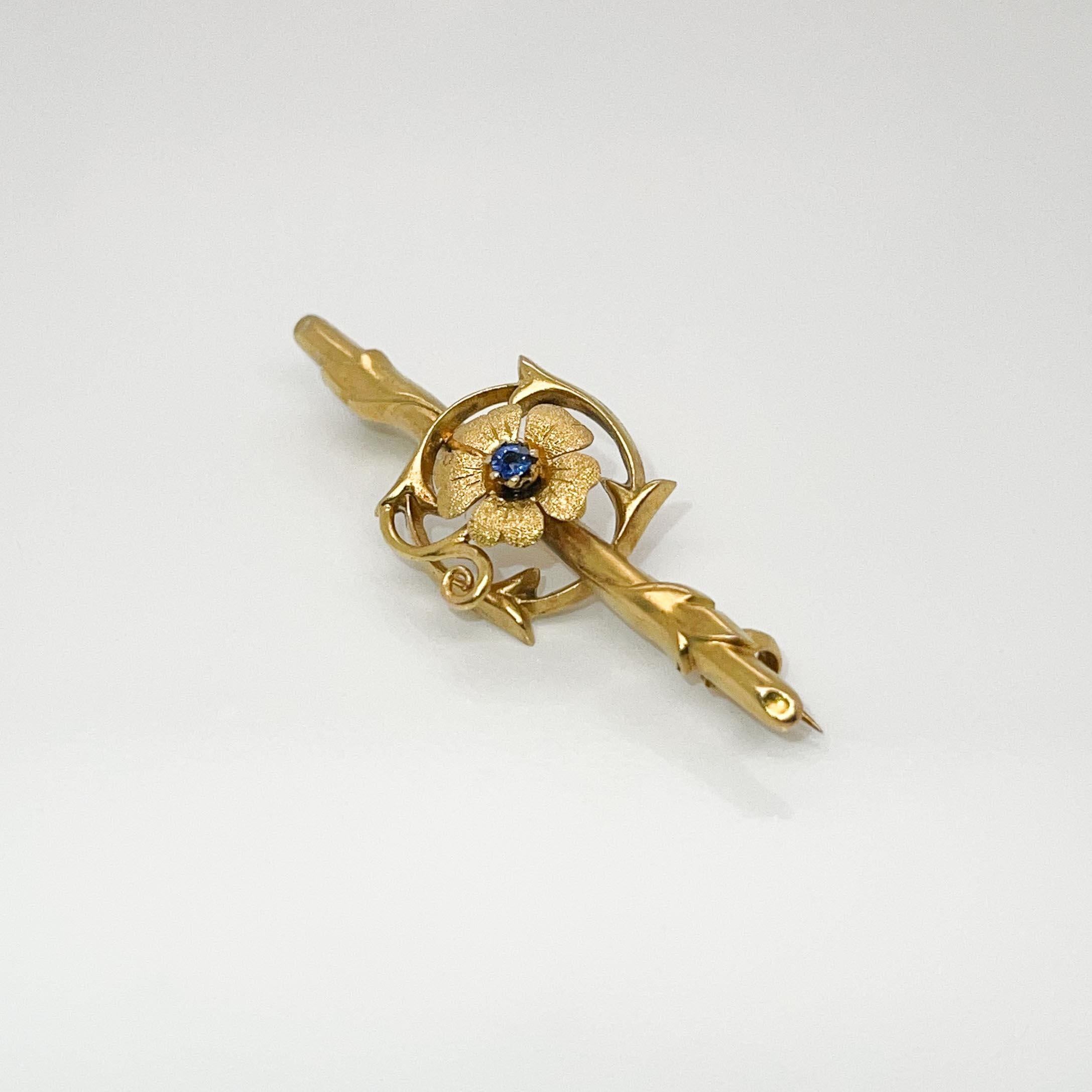 Round Cut Signed Edwardian 15K Yellow Gold & Sapphire Flower Brooch or Bar Pin For Sale
