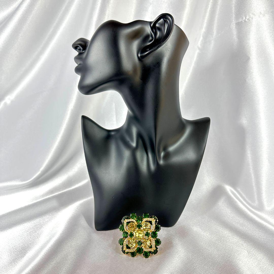 Art Deco Signed Eisenberg Vintage Green & Gold Tone Glass  Brooch  For Sale