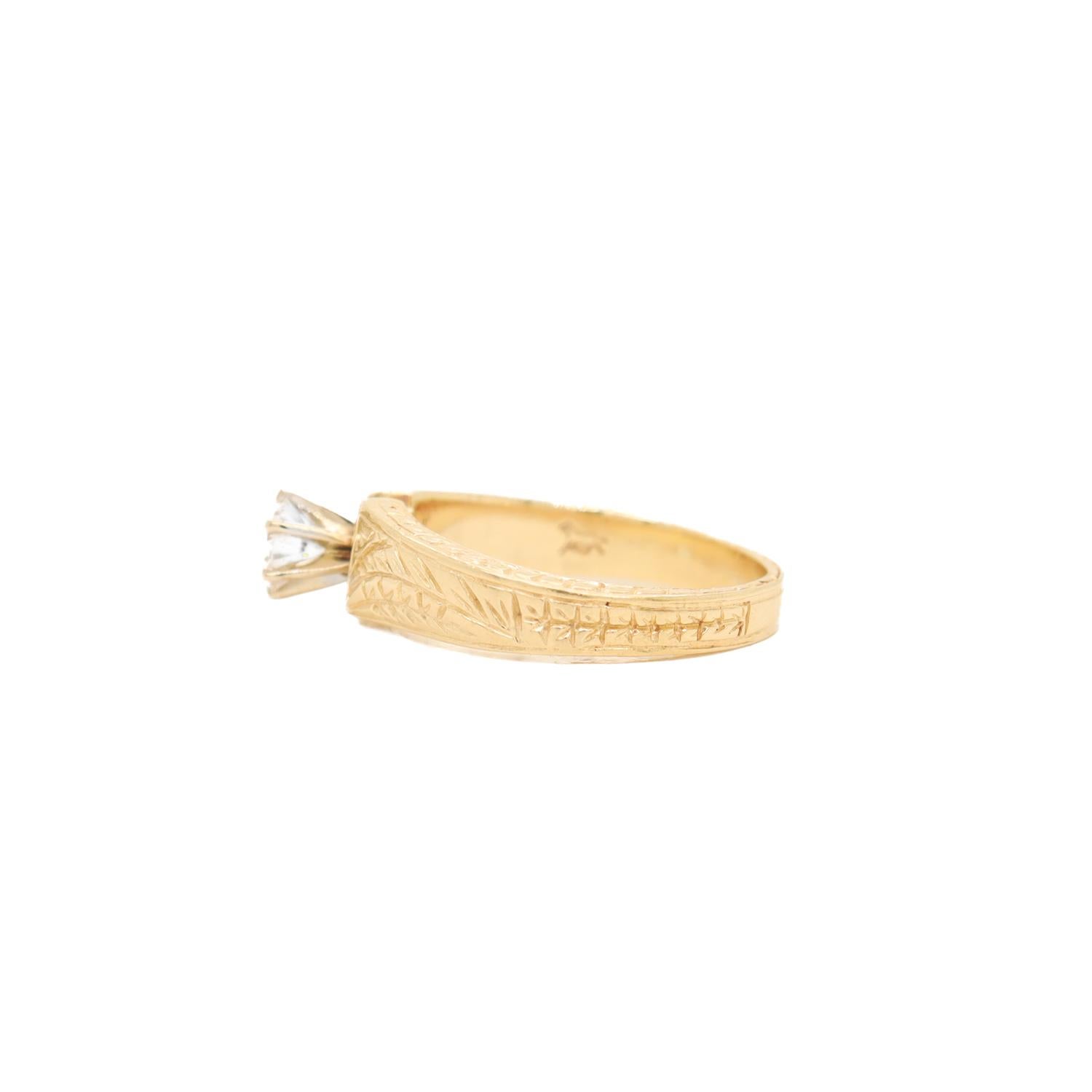 Anello di fidanzamento solitario firmato e inciso in oro 14 carati e diamanti in vendita 5