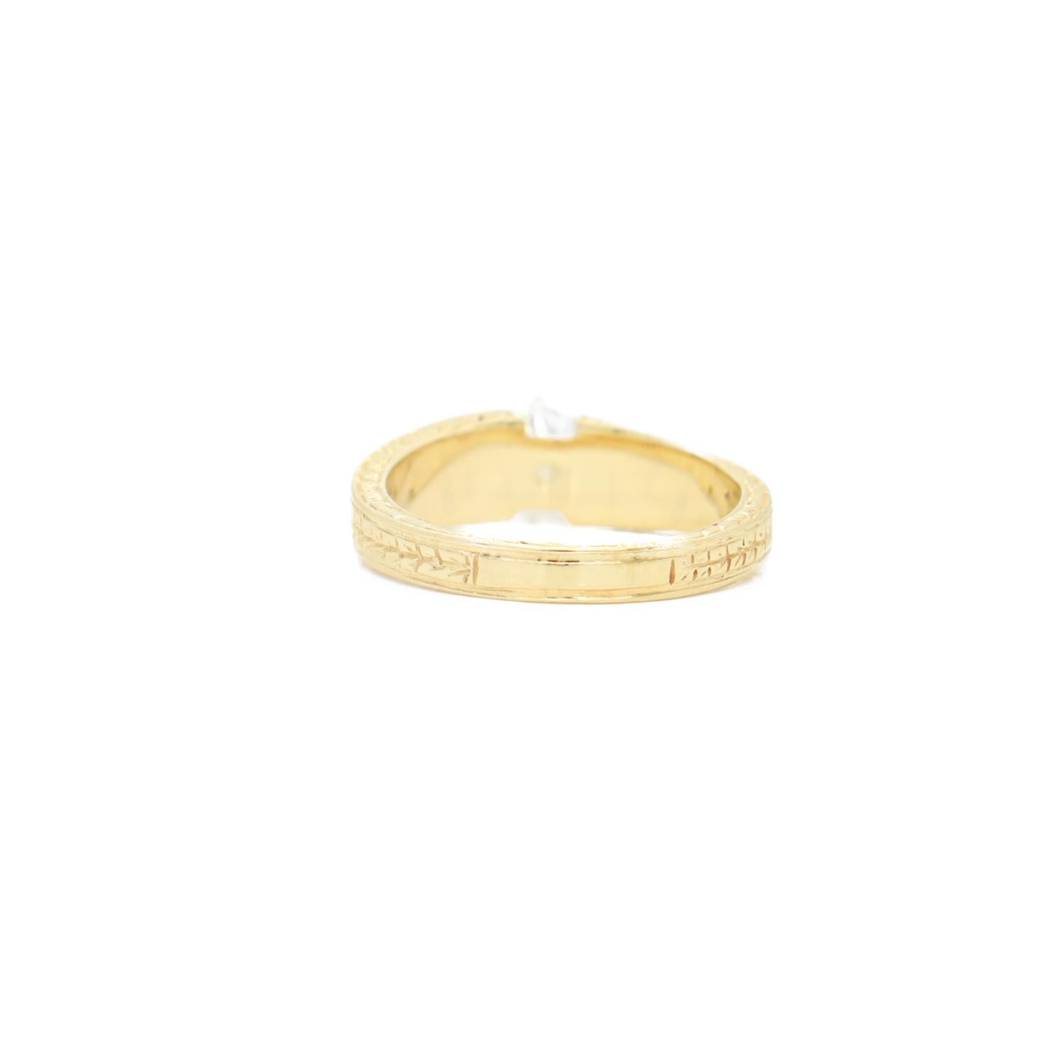 Anello di fidanzamento solitario firmato e inciso in oro 14 carati e diamanti in vendita 6