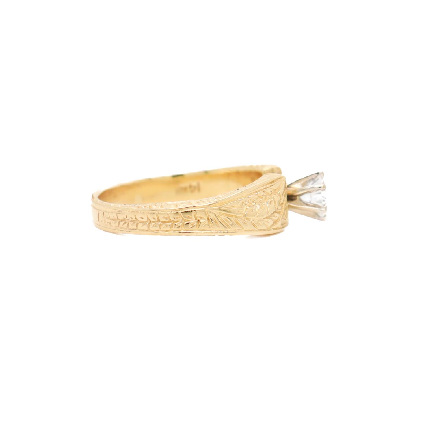 Anello di fidanzamento solitario firmato e inciso in oro 14 carati e diamanti in vendita 7