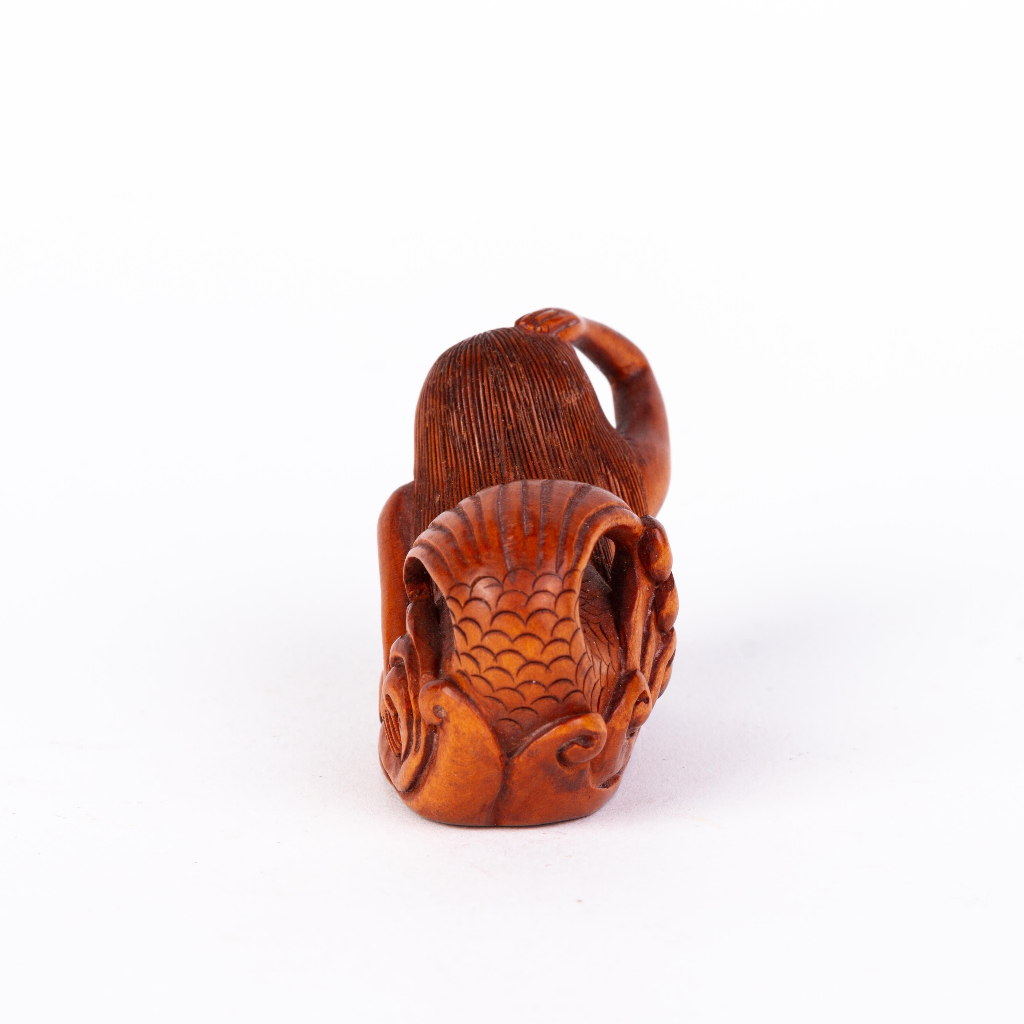 Signed Erotic Japanese Carved Boxwood Mermaid Netsuke Inro Ojime  In Good Condition For Sale In Nottingham, GB