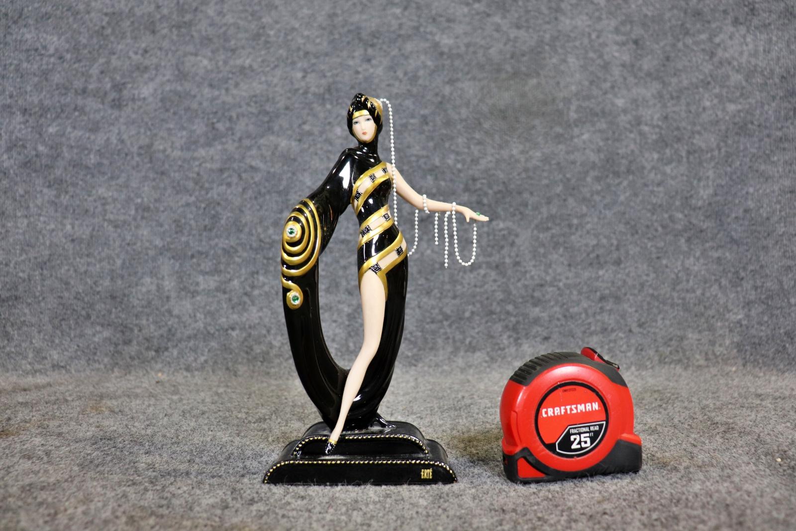 Signierte Erte Art Deco Glamouröse weibliche Figur Franklin Mint, Franklin Mint (Porzellan) im Angebot