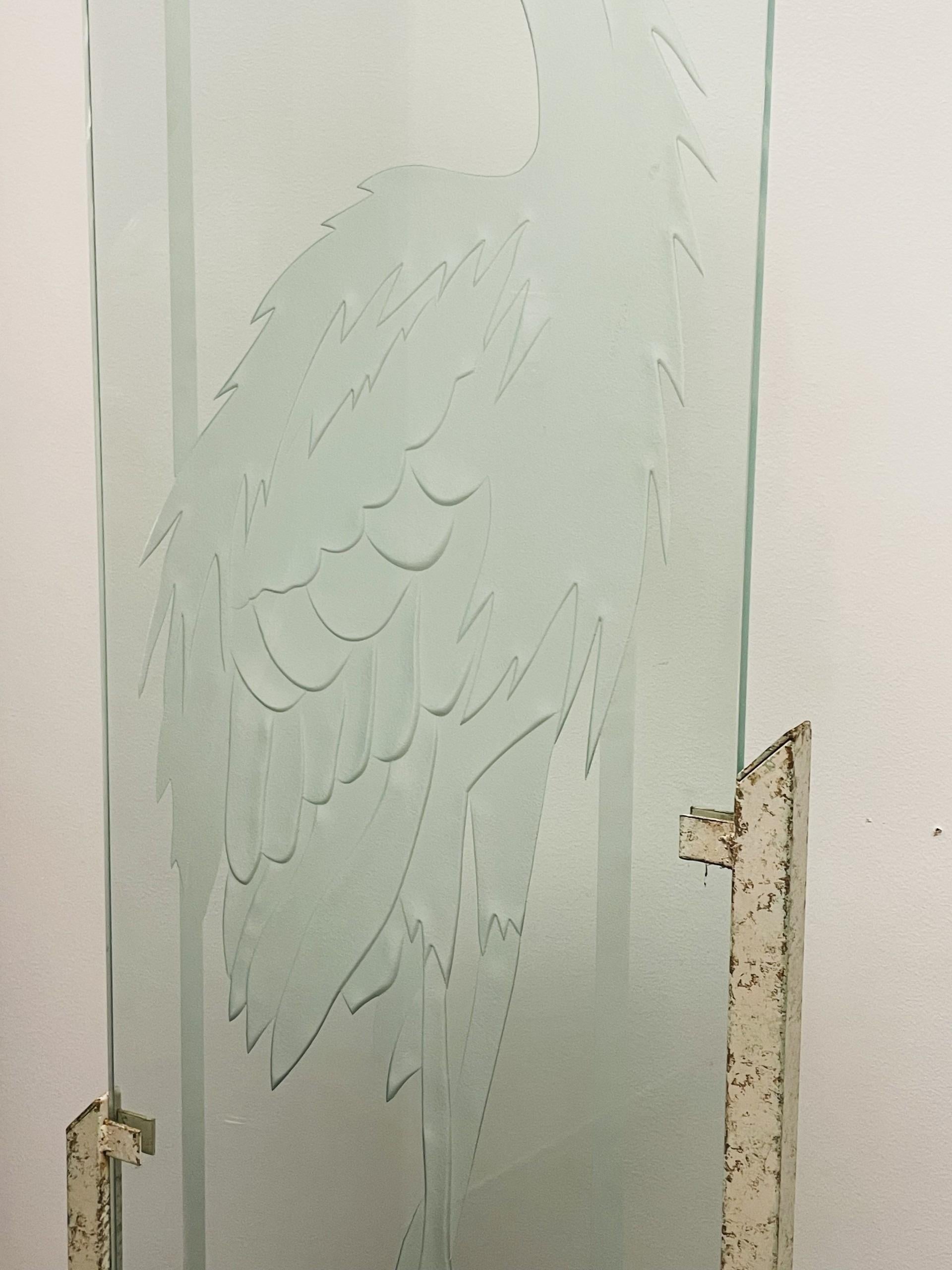 Signed Etched Glass Heron Sculpture on Metal Stand, Mid-20th Century For Sale 11