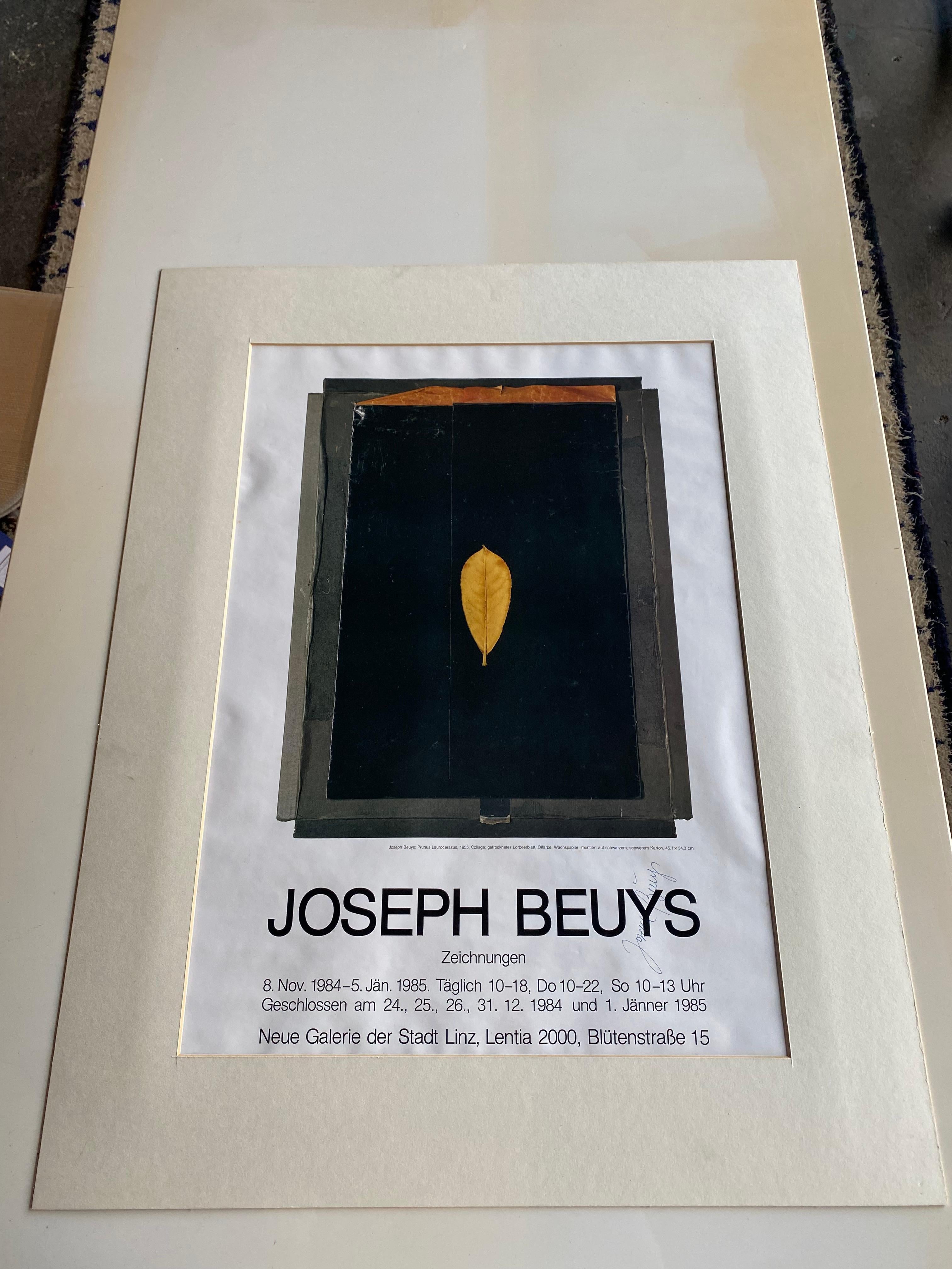 Signiertes Ausstellungsplakat von Joseph Beuys: Zeichnungen im Angebot 9