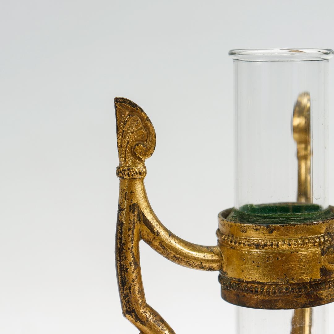 Vase à bourgeons en bronze doré et verre de style néo-égyptien signé F. & C. Osler en vente 2
