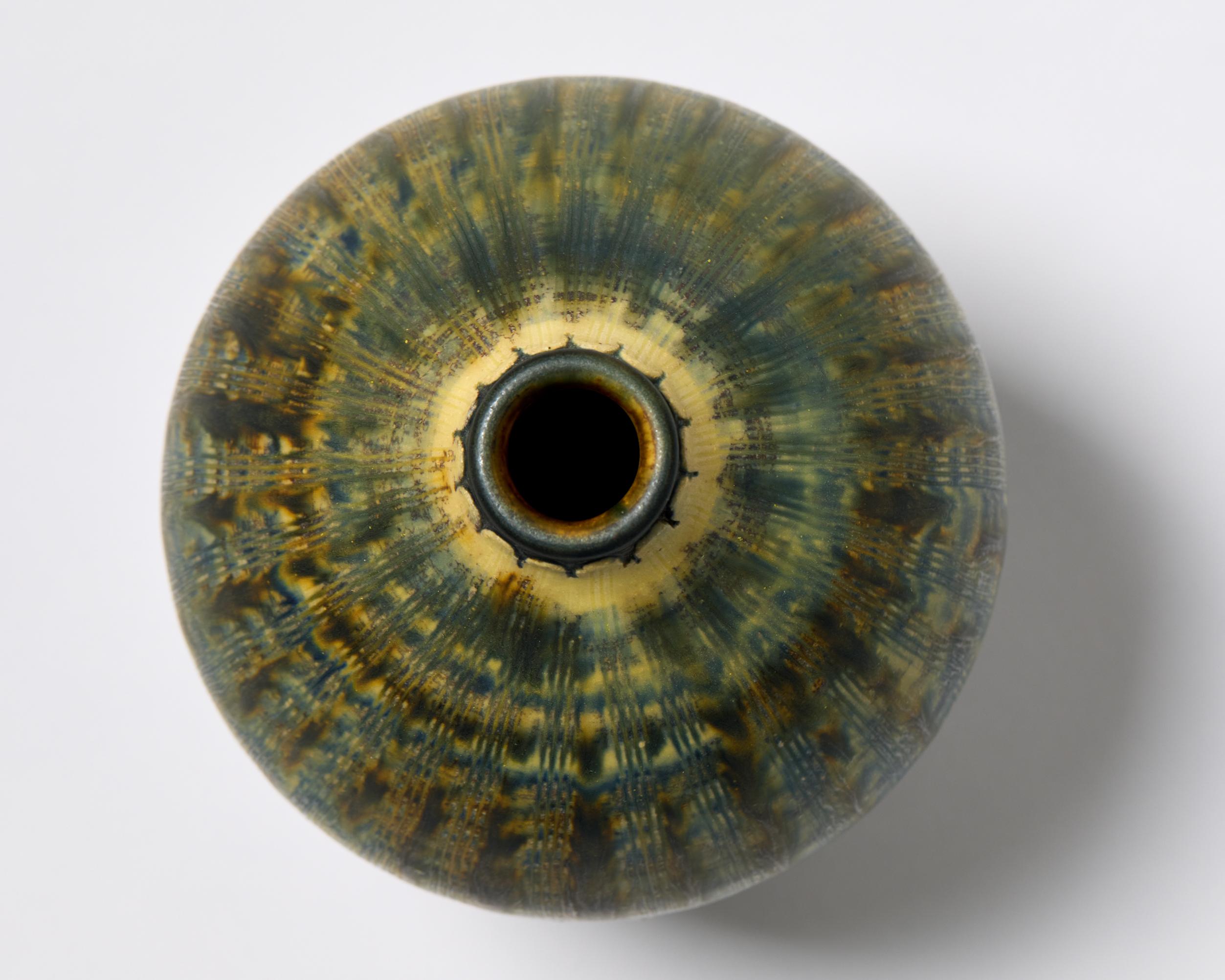 Vase Farsta signé par Wilhelm Kåge pour Gustavsberg Grès suédois années 1950 en vente 5