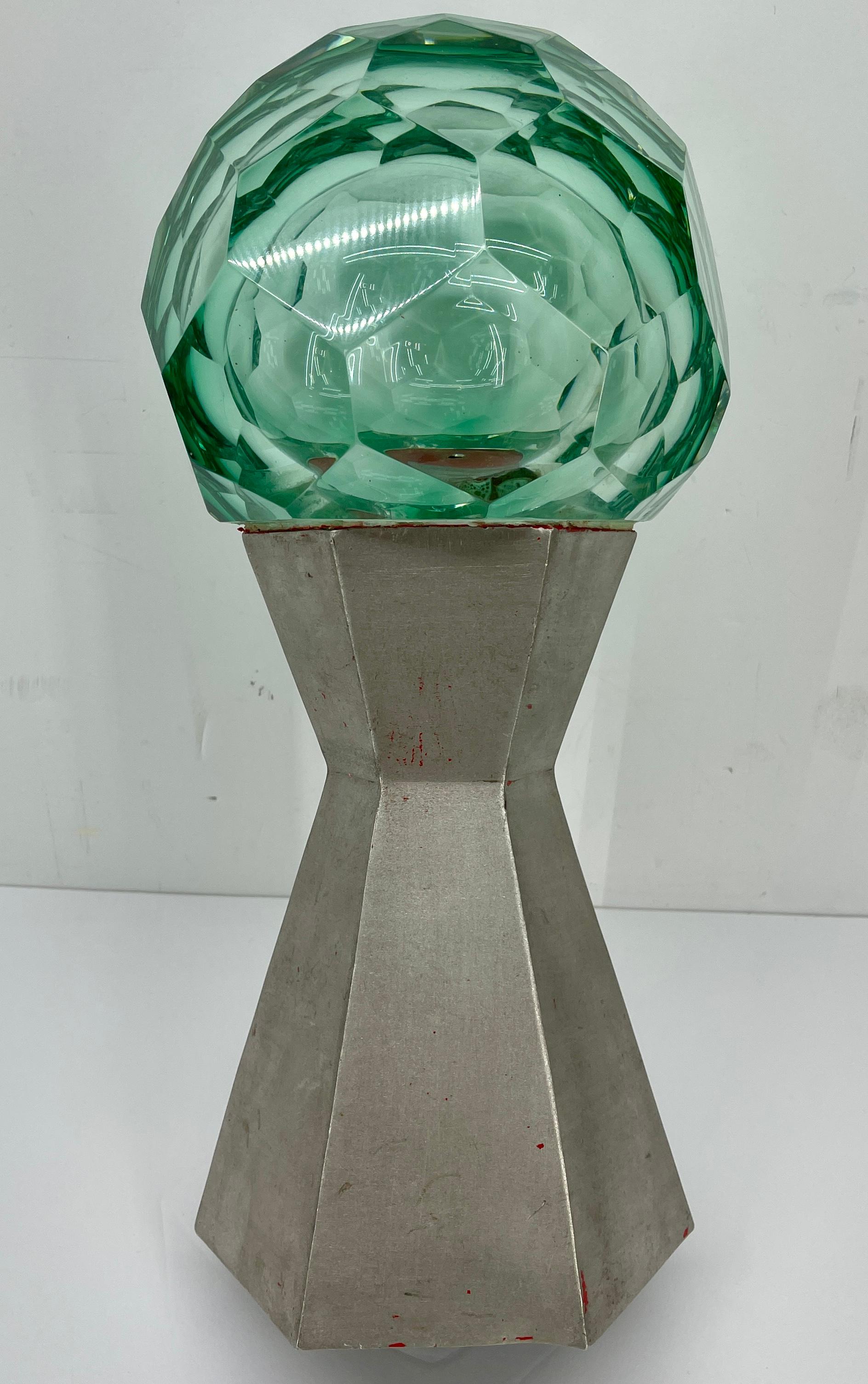 Signed Feliciano Bejar Green Cut Glass Sculpture, circa 1990 For Sale 3