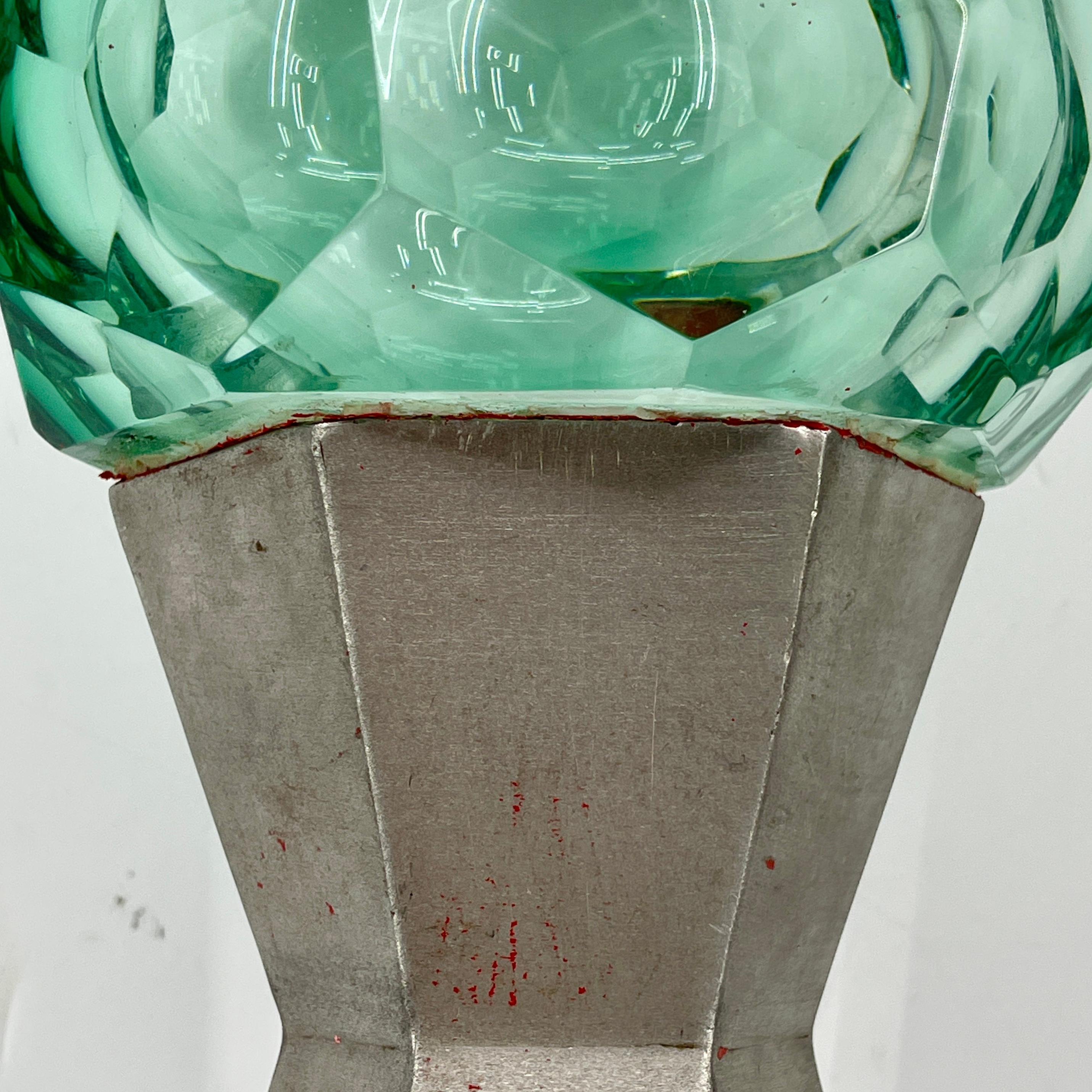 Signed Feliciano Bejar Green Cut Glass Sculpture, circa 1990 For Sale 5