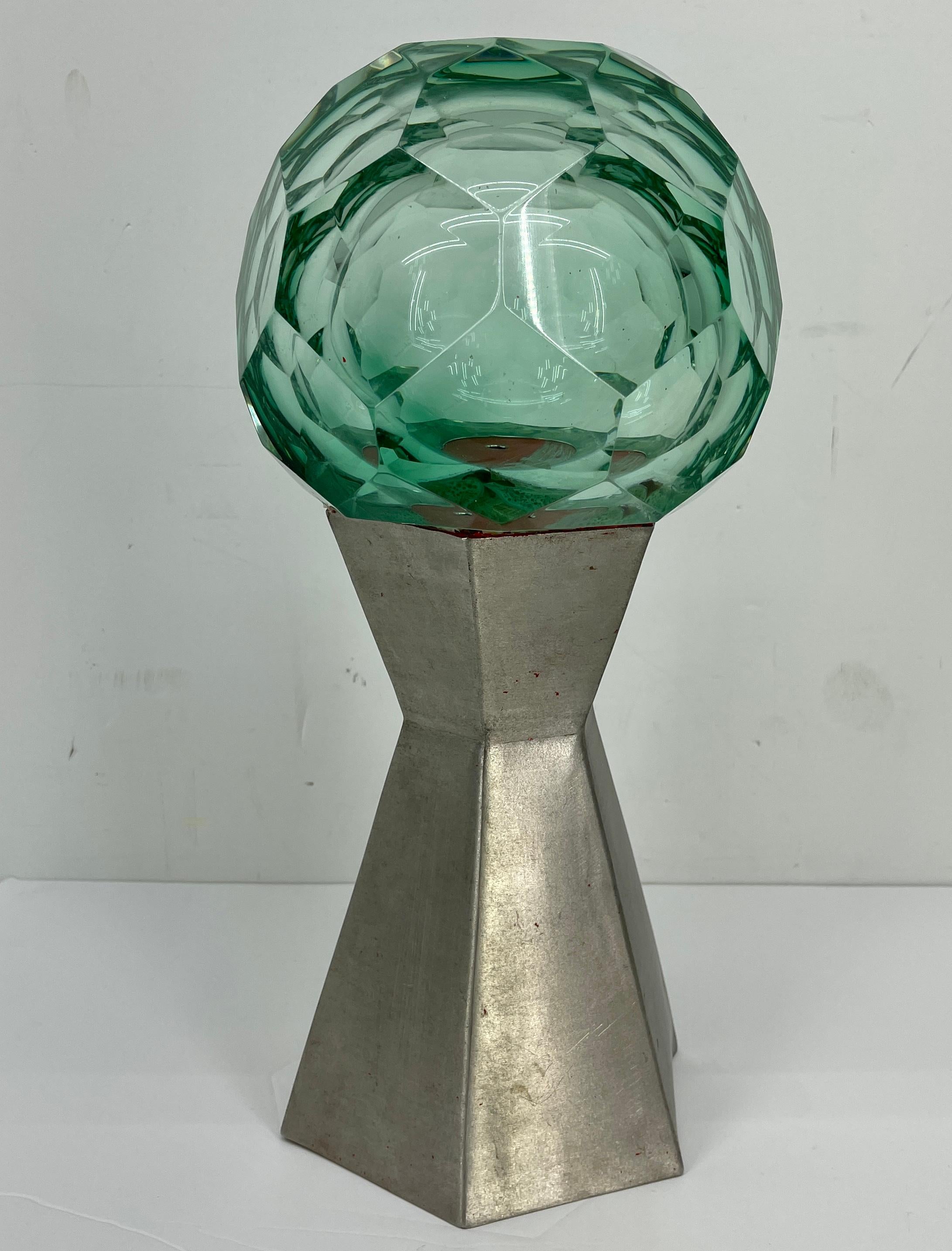 Signed Feliciano Bejar Green Cut Glass Sculpture, circa 1990 For Sale 2
