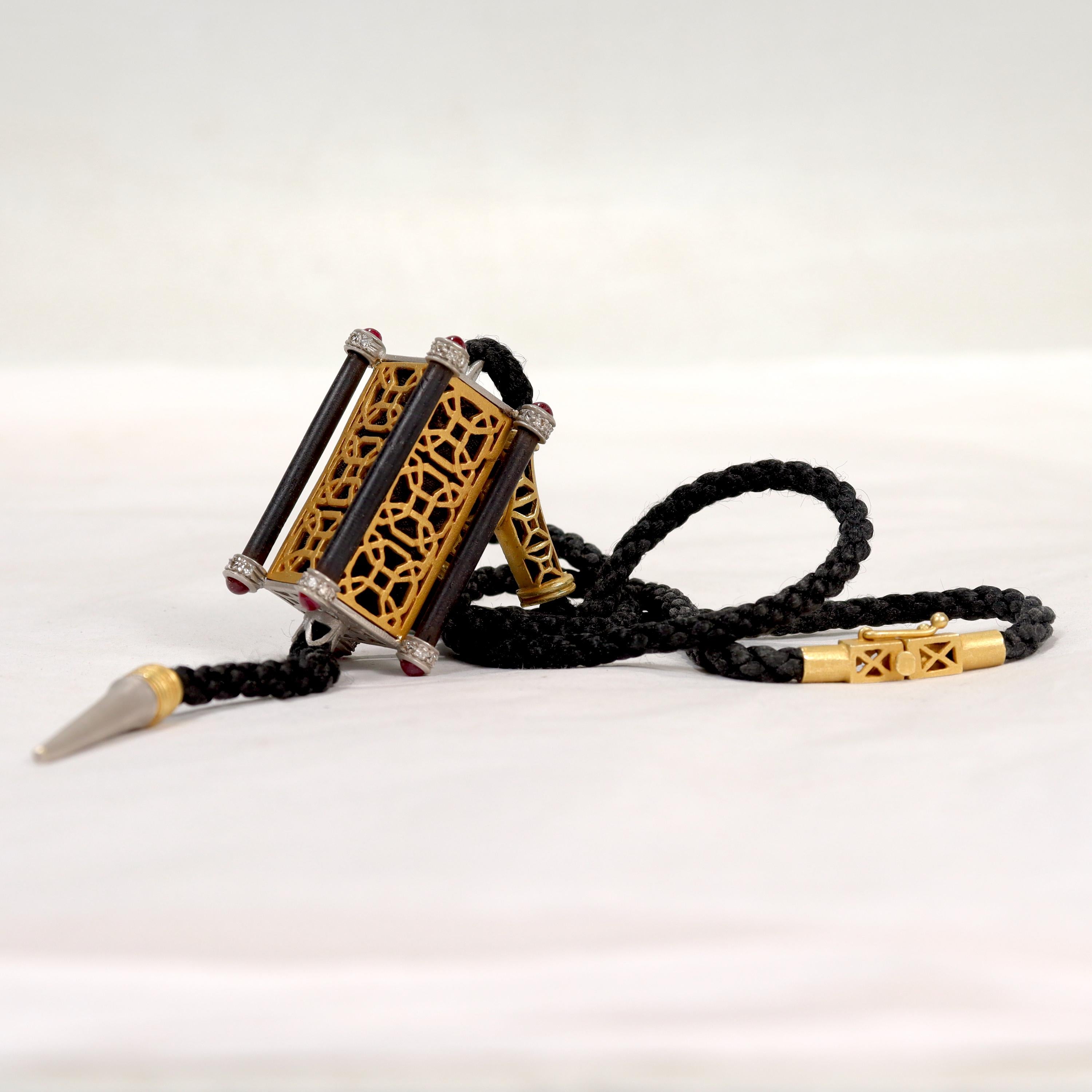 Signiert Fibula Türkische Halskette mit Lariat-Anhänger aus 18 Karat Gold, Diamanten und Rubinen 2