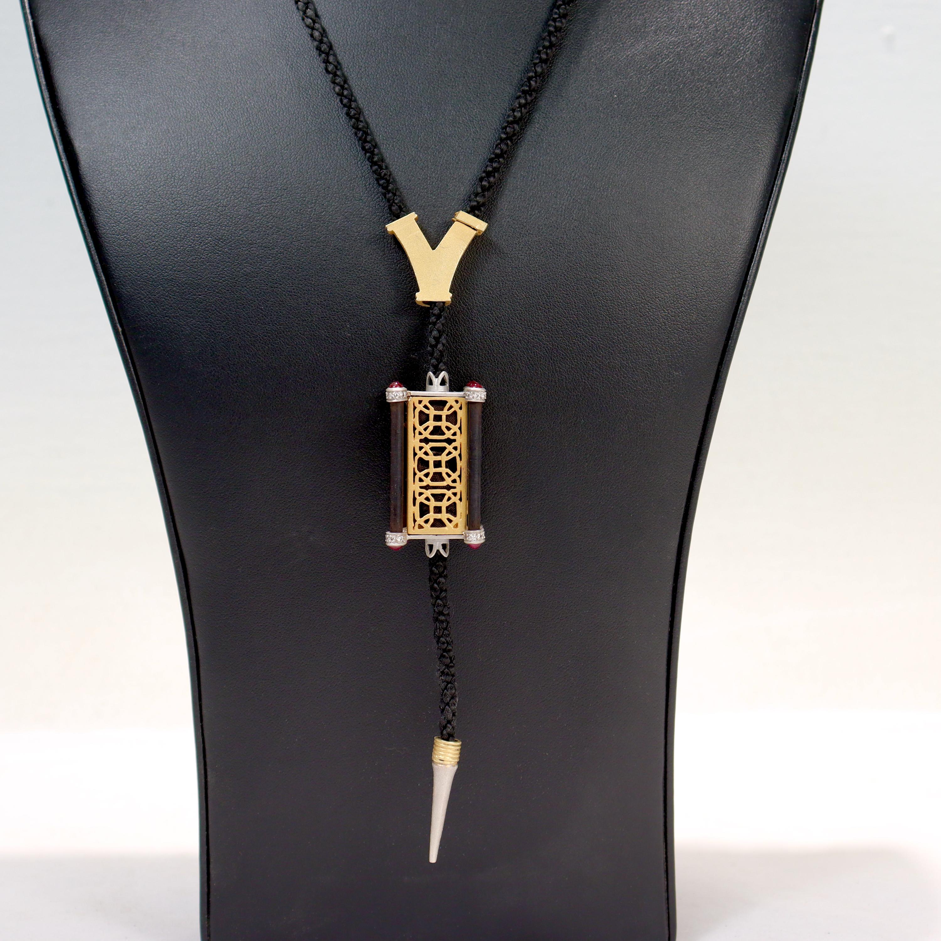Signiert Fibula Türkische Halskette mit Lariat-Anhänger aus 18 Karat Gold, Diamanten und Rubinen für Damen oder Herren