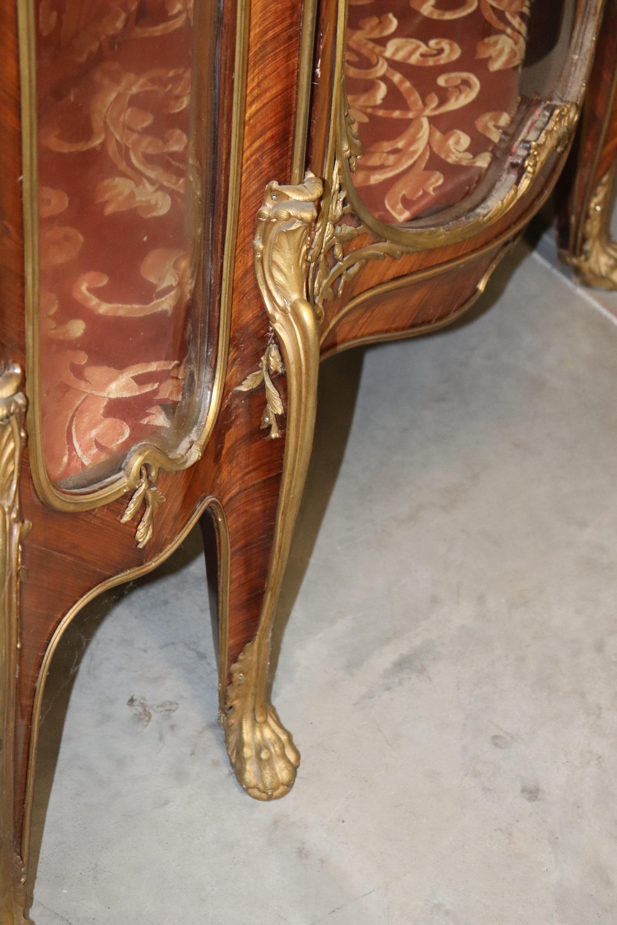 Signed Francois Linke Bronze Mounted Louis XV Kingwood Vitrine China Cabinet For Sale 11