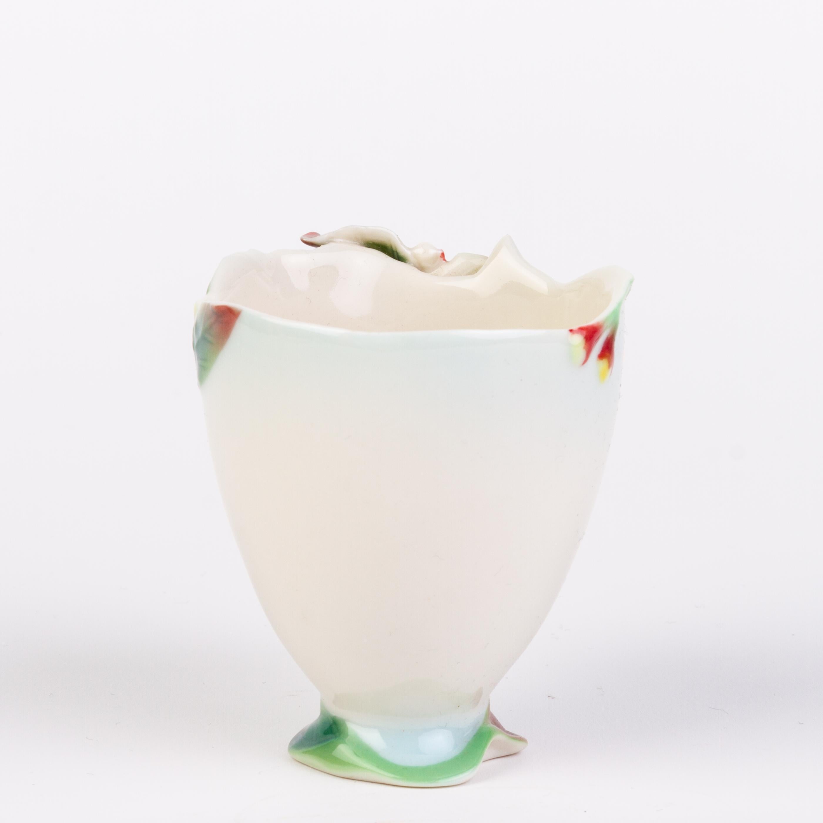 Signed Franz Porcelain Relief Floral Teacup Designed by May Wei-Xuet Mei
Good condition
From a private collection.
Free international shipping.