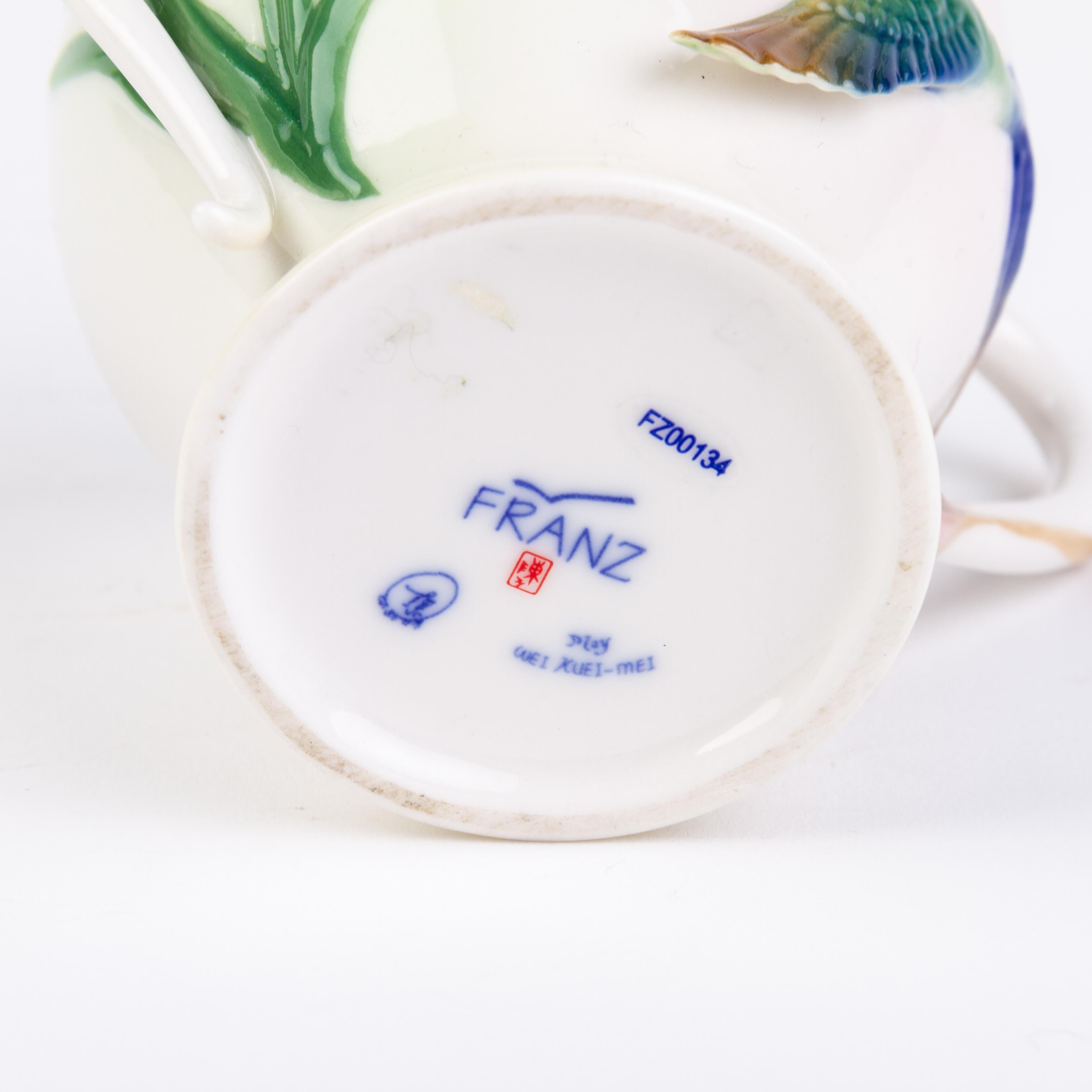 20th Century Signed Franz Porcelain Relief Hummingbird Sugar Bowl Designed by May Wei-Xuet
