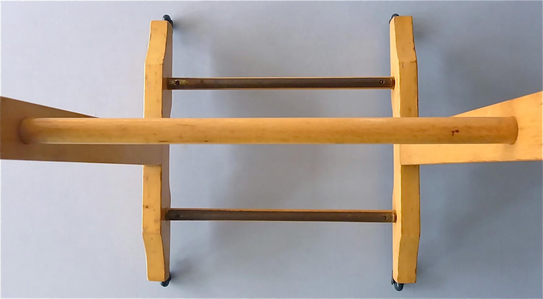 Signed Fratelli Reguitti Ico Parisi Italian Midcentury Valet Stand Wood Brass For Sale 2