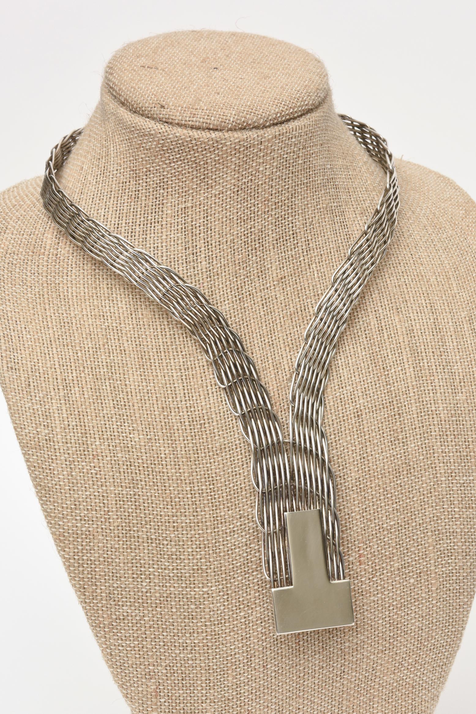   Französisch J.P. Coutrel V-Halskette mit Silberplatte im Angebot 5