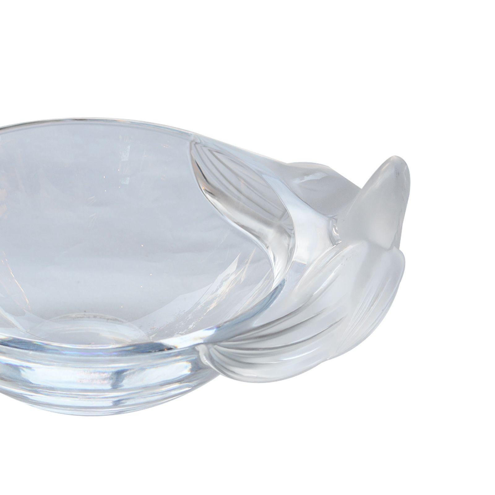 Beautiful signed lalique glass bowl with flowered details.