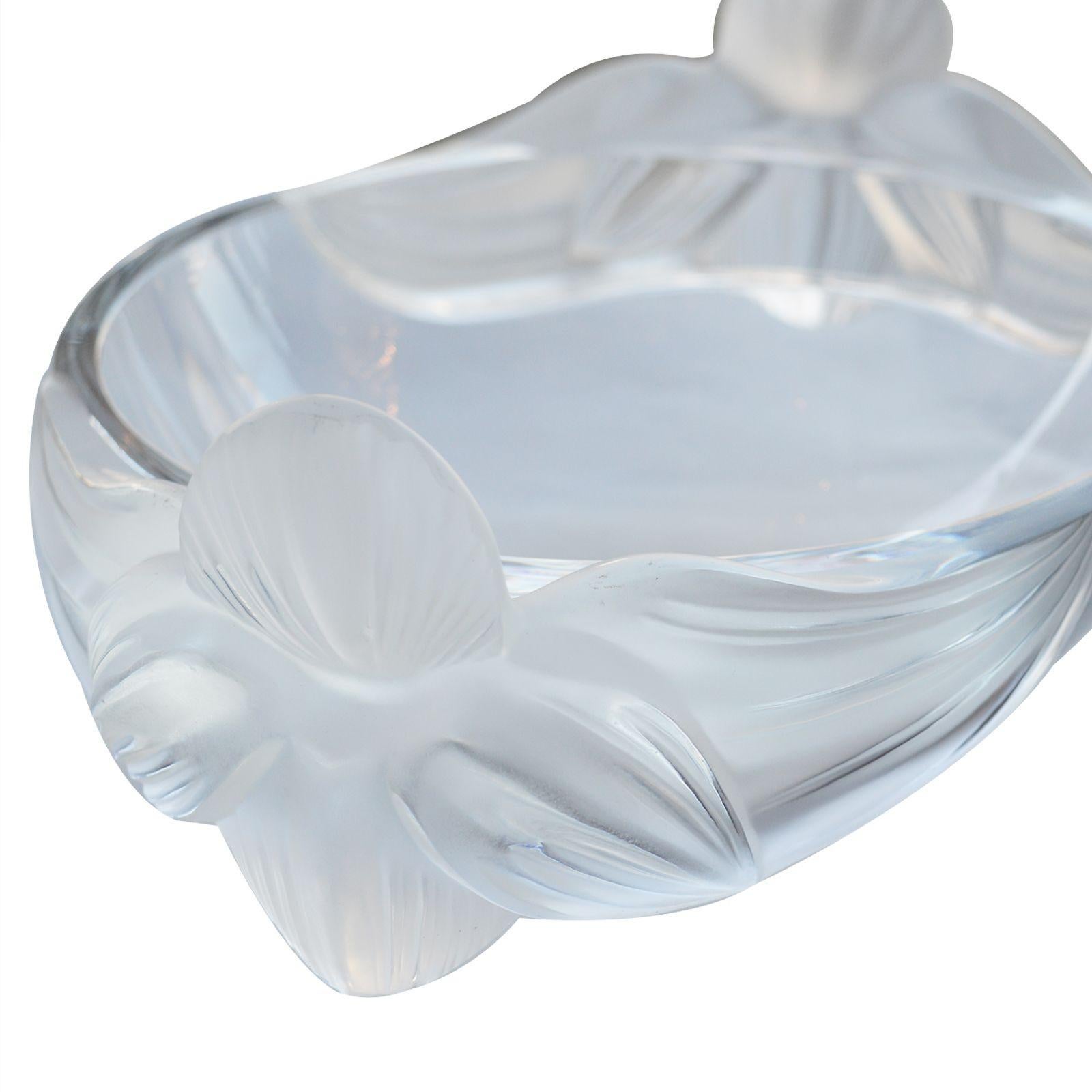 Signed French Lalique Glass Bowl with Flowered Details In Good Condition For Sale In Los Angeles, CA