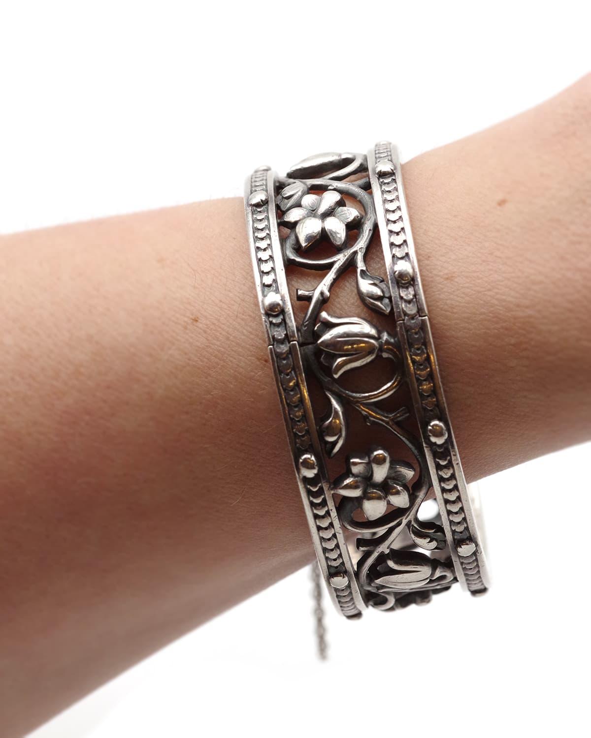 Signed Froment-Meurice bangle bracelet in silver and 18k gold, French Victorian For Sale 2