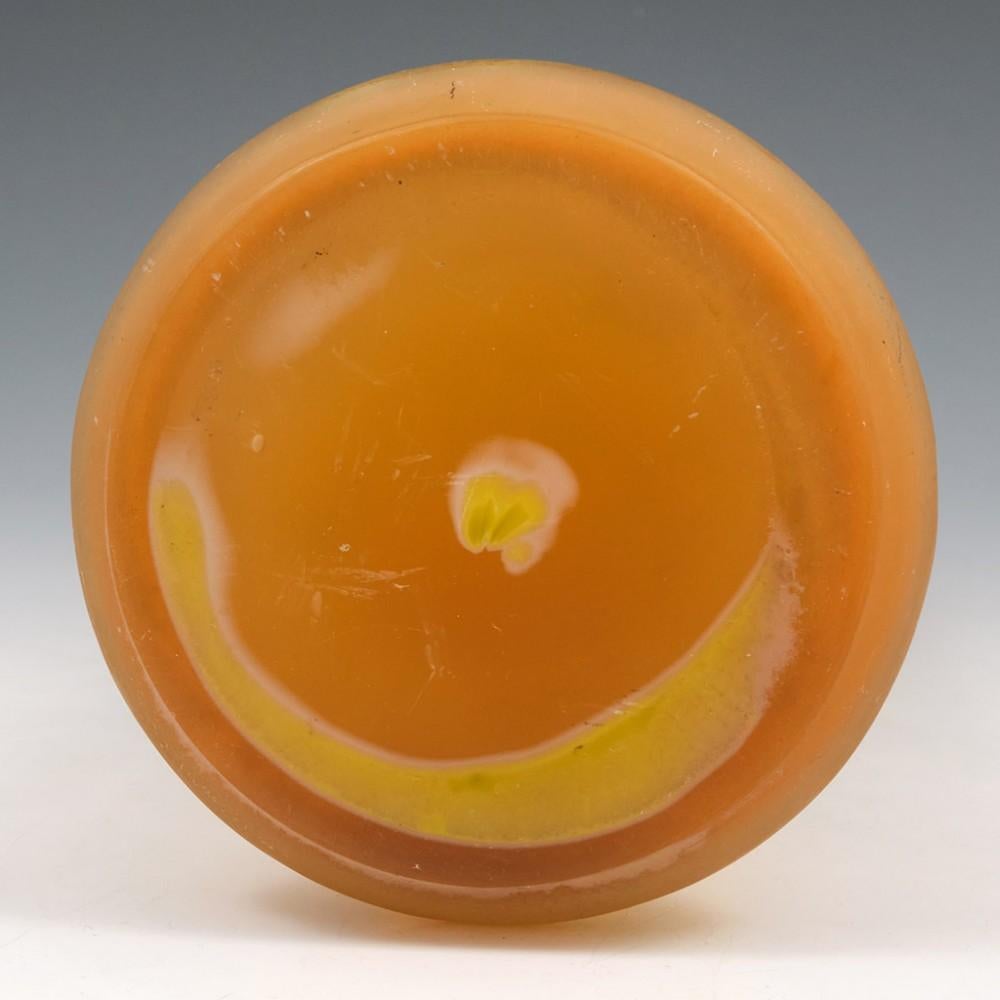 Vaso in vetro cammeo firmato Galle, c1905 in vendita 2