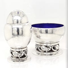 Paire de poivrières et de salières en argent signé Georg Jensen #2A