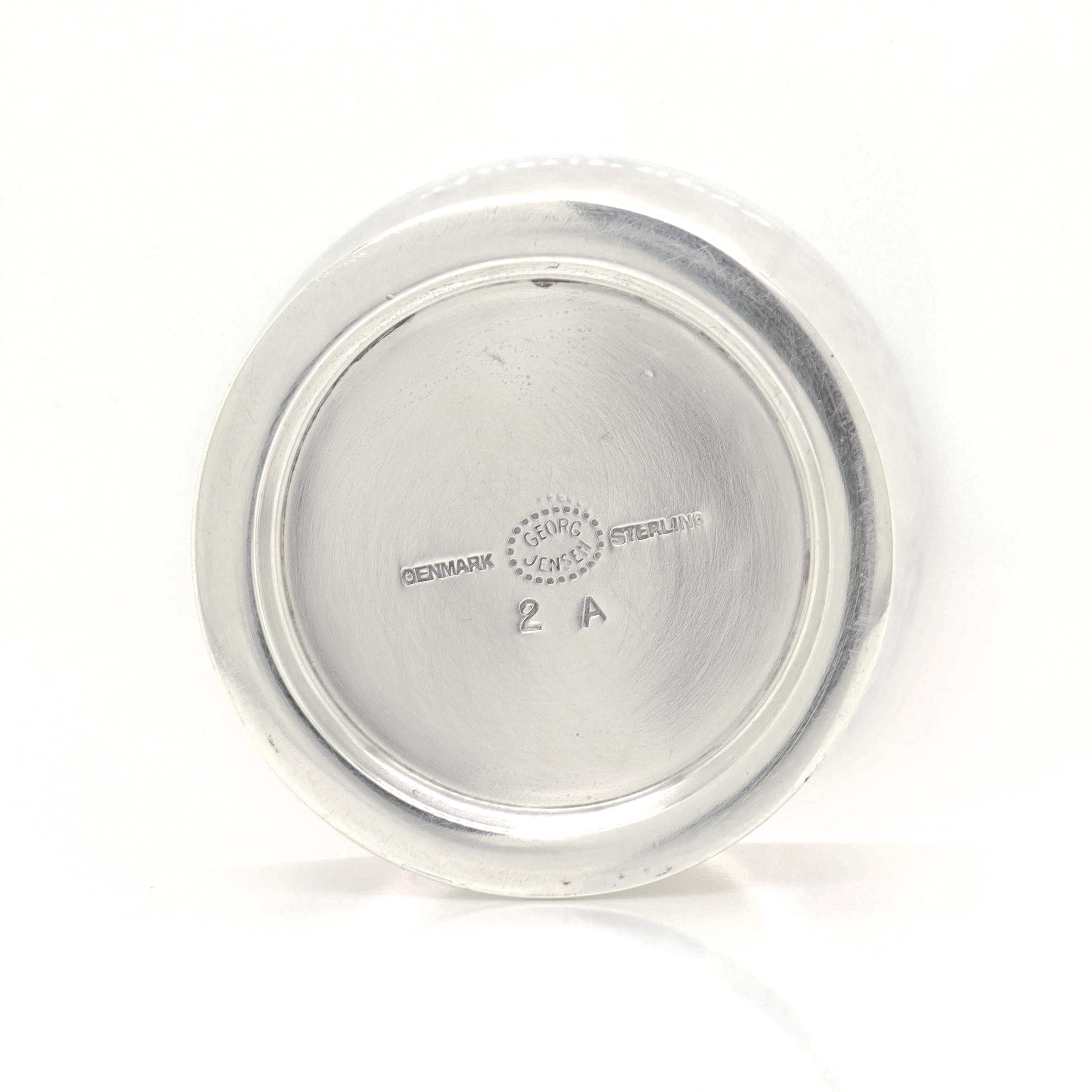 Firmato Georg Jensen in argento Sterling Blossom Pepper Shakers & Salt Cellar Pair #2A in vendita 4