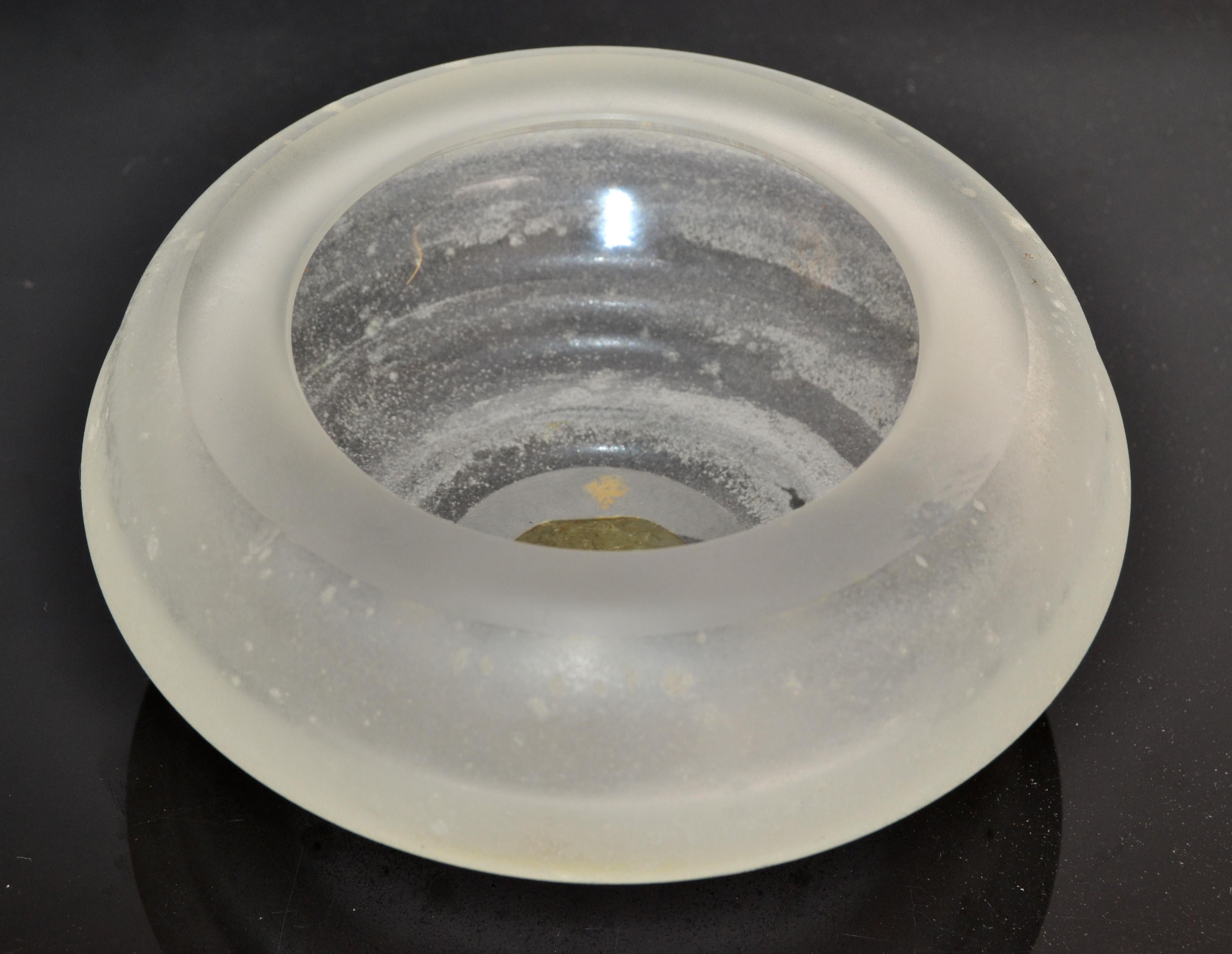 Gino Cenedese Murano heavy glass bowl in frosted clear Art Glass, ashtray, vessel.
It is signed at the base and made in the late 1960s in Italy.
 
 