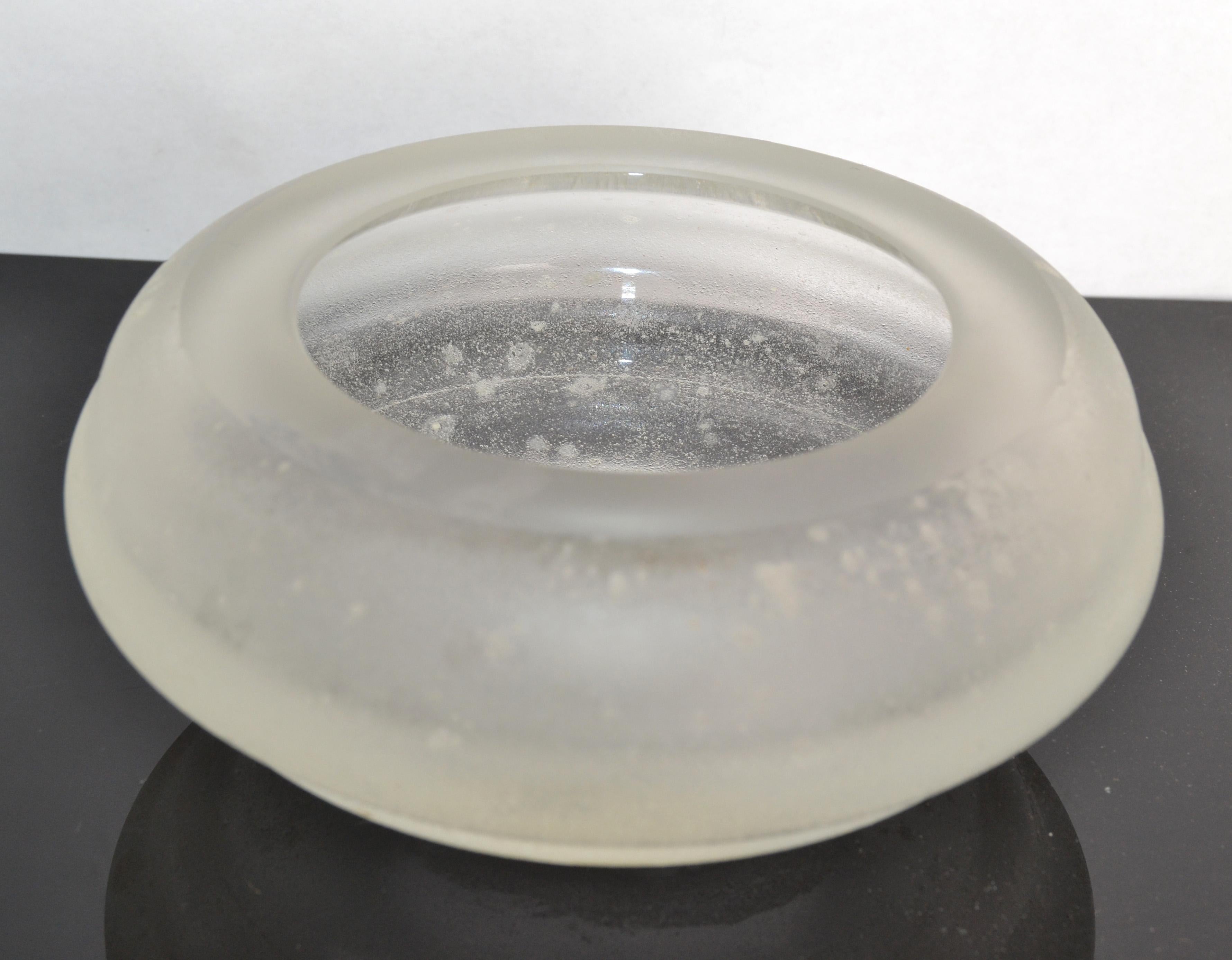 Mid-Century Modern Signed Gino Cenedese Round Heavy Murano Glass Frosted Clear Ashtray Italy 1960s For Sale