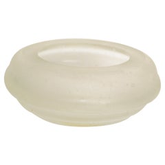 Firmato Gino Cenedese Posacenere rotondo pesante in vetro di Murano smerigliato trasparente Italia 1960s