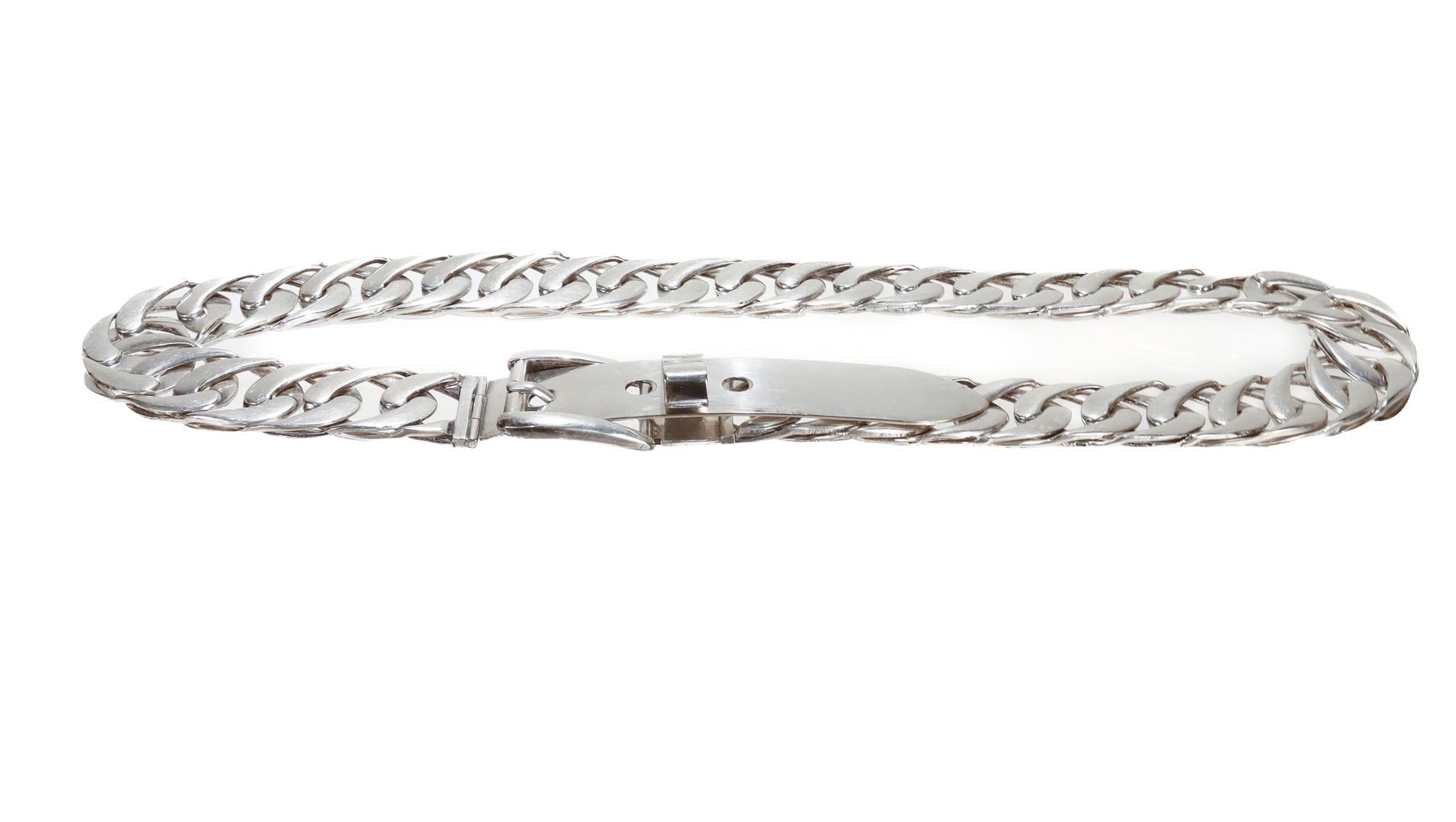 Signed Gucci Silver Plated Cuban Chain Link 70cm Belt In Good Condition For Sale In Philadelphia, PA