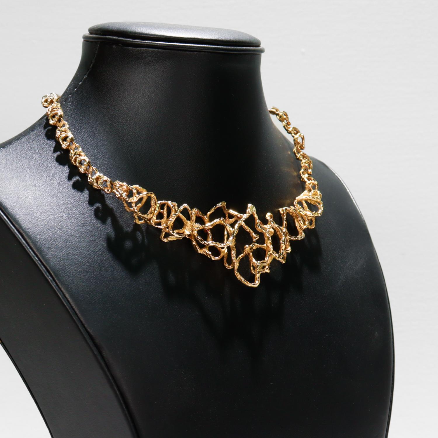 Collana girocollo brutalista in oro 18 carati firmata Gueblin A Link in vendita 9