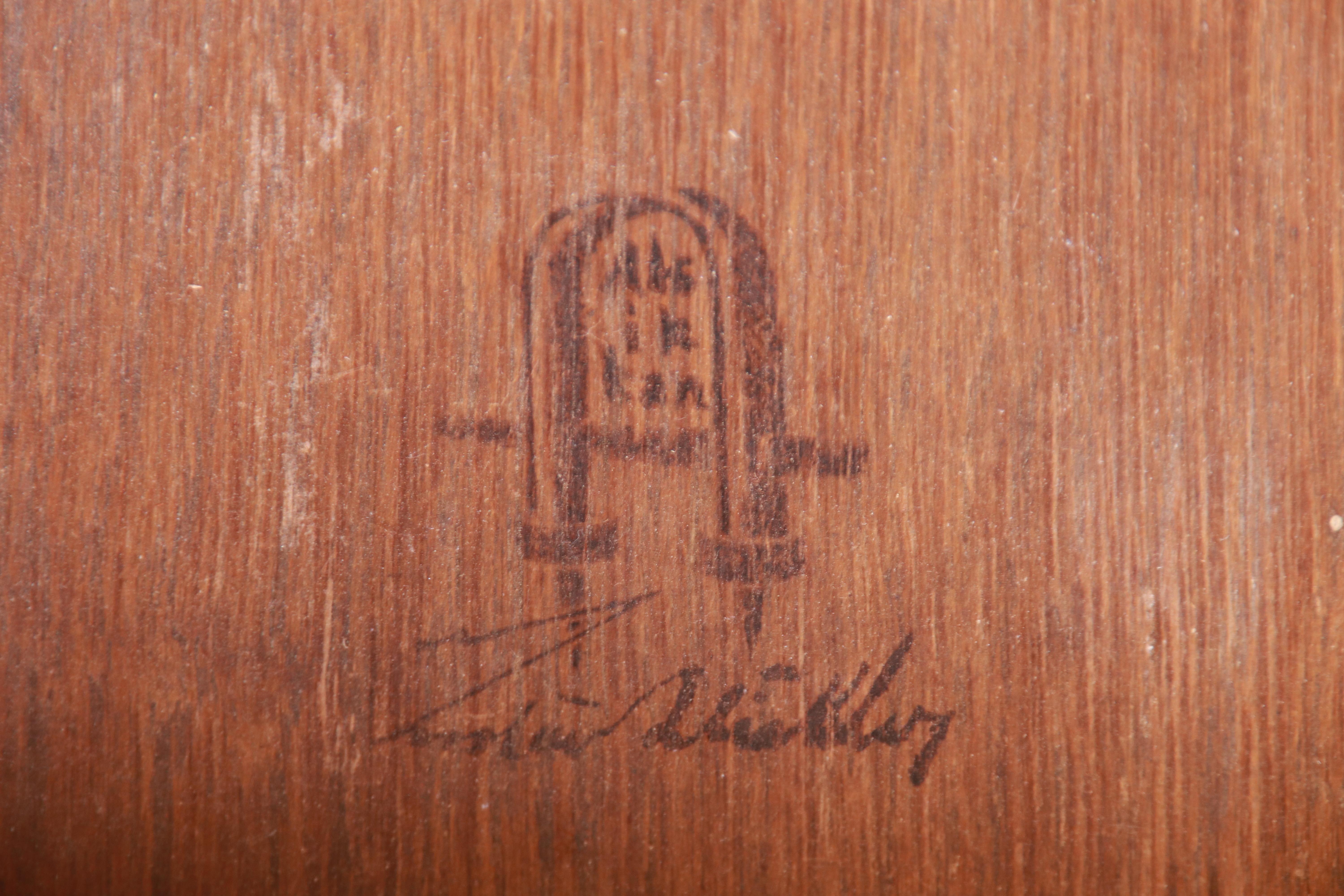 Signed Gustav Stickley Antique Mission Oak Arts & Crafts Desk, Circa 1900 For Sale 5