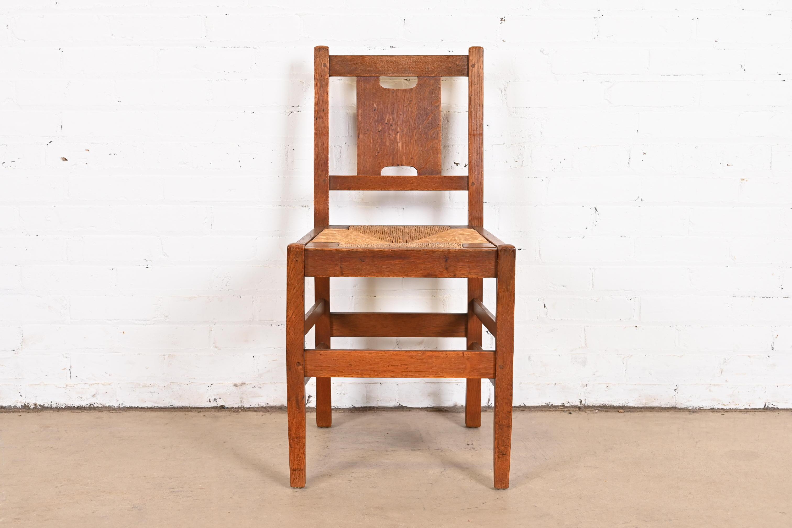 Signed Gustav Stickley Mission Oak Arts & Crafts Desk Chair or Side Chair In Good Condition In South Bend, IN
