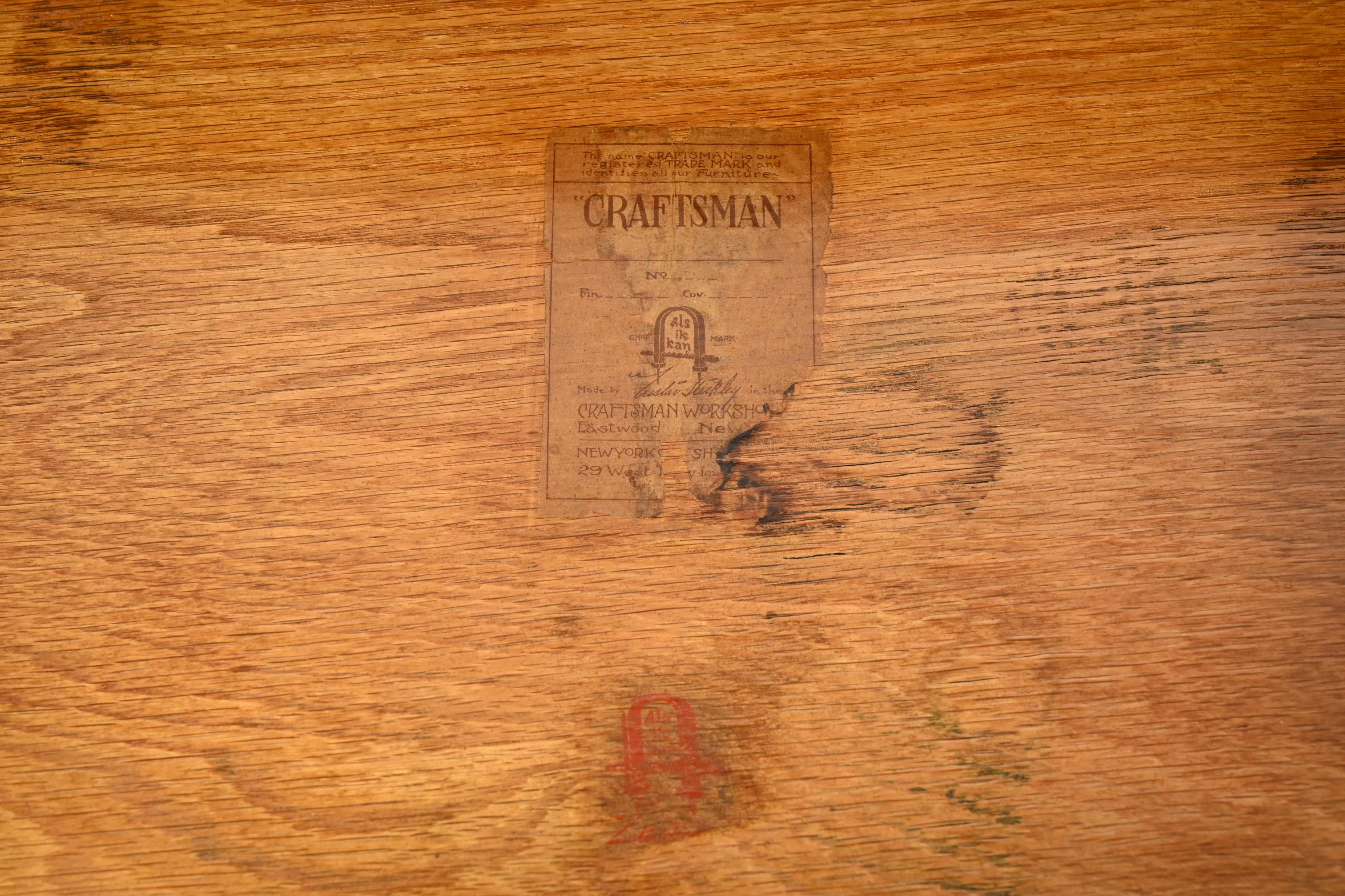 Table de bureau ou de bibliothèque Arts & Crafts en chêne signée Gustav Stickley Mission en vente 5