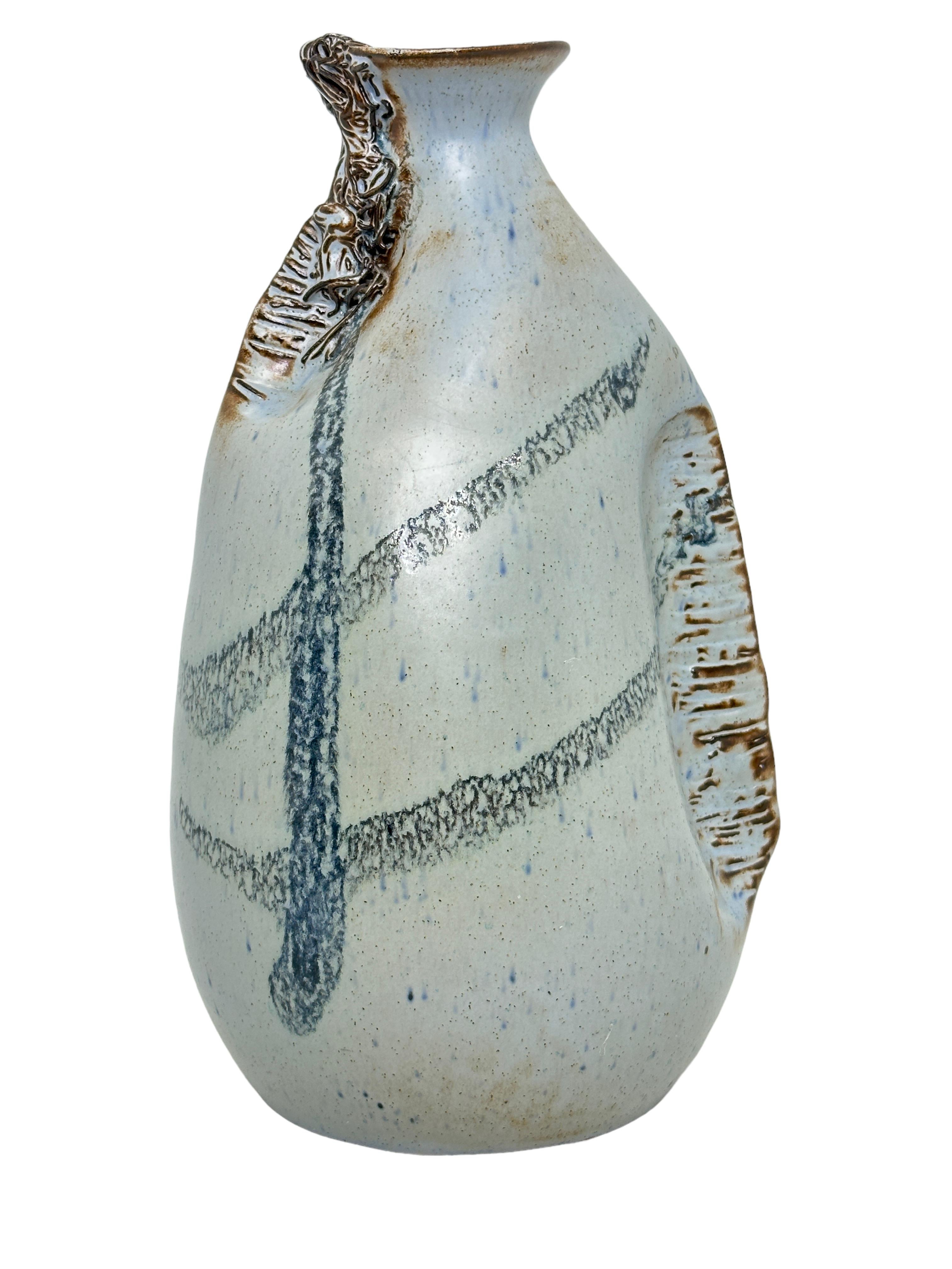 Signierte handbemalte Studio-Art-Keramik-Skulptur-Vase, Vintage im Angebot 2