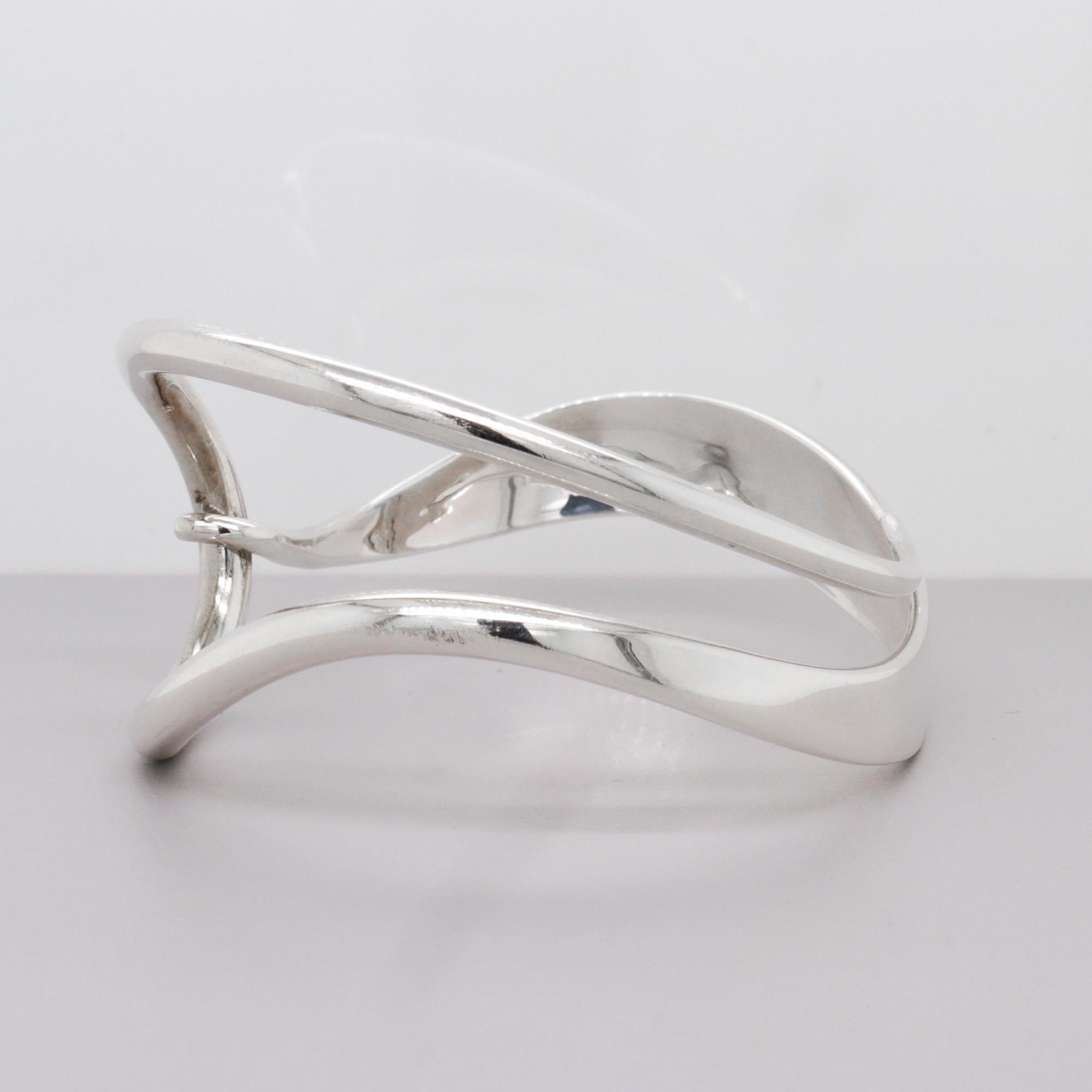 Bracciale firmato Hayner Modernist in argento sterling con bracciale ondulato e traforato in vendita 3